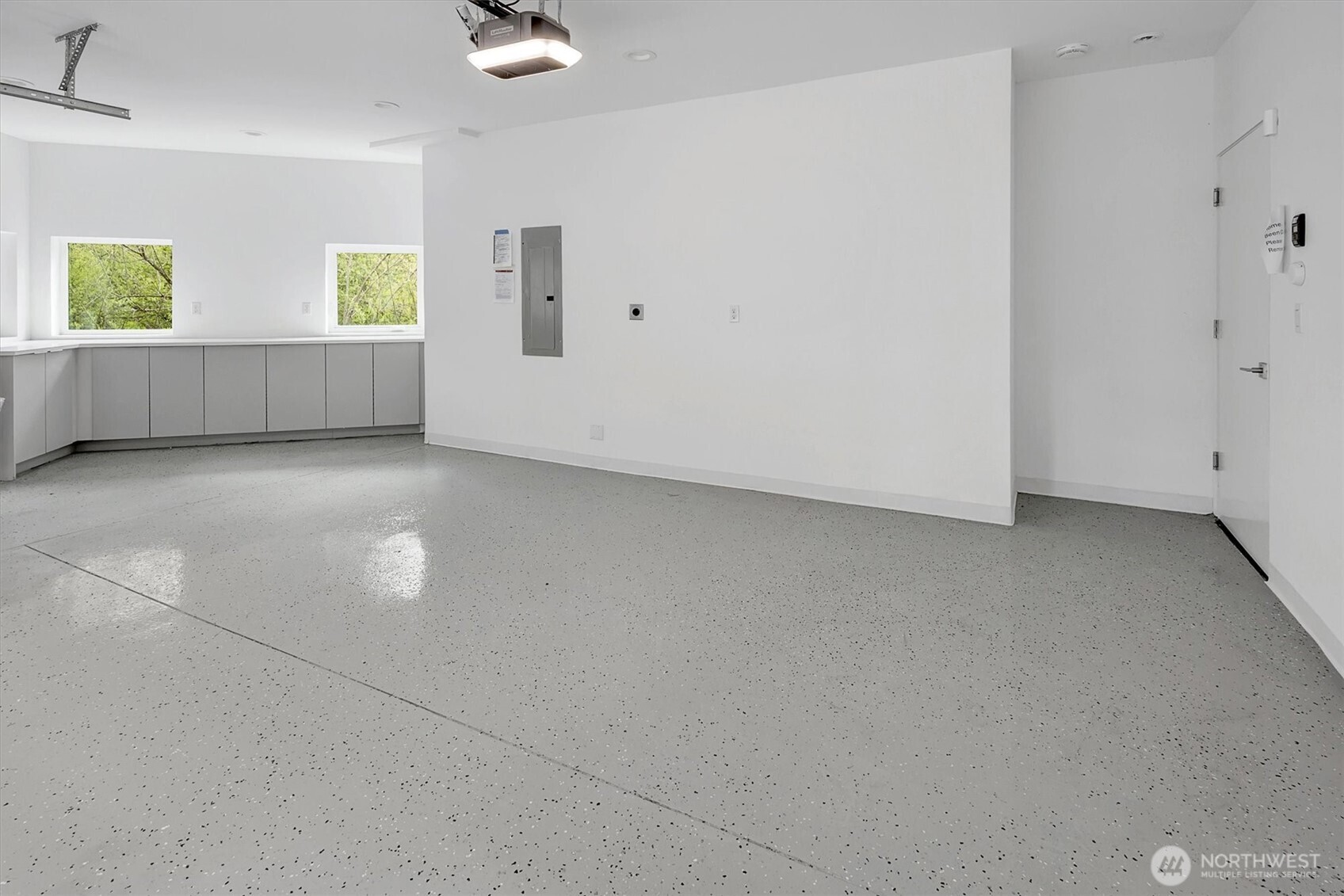 417 102nd Avenue SE, Bellevue, WA 98004