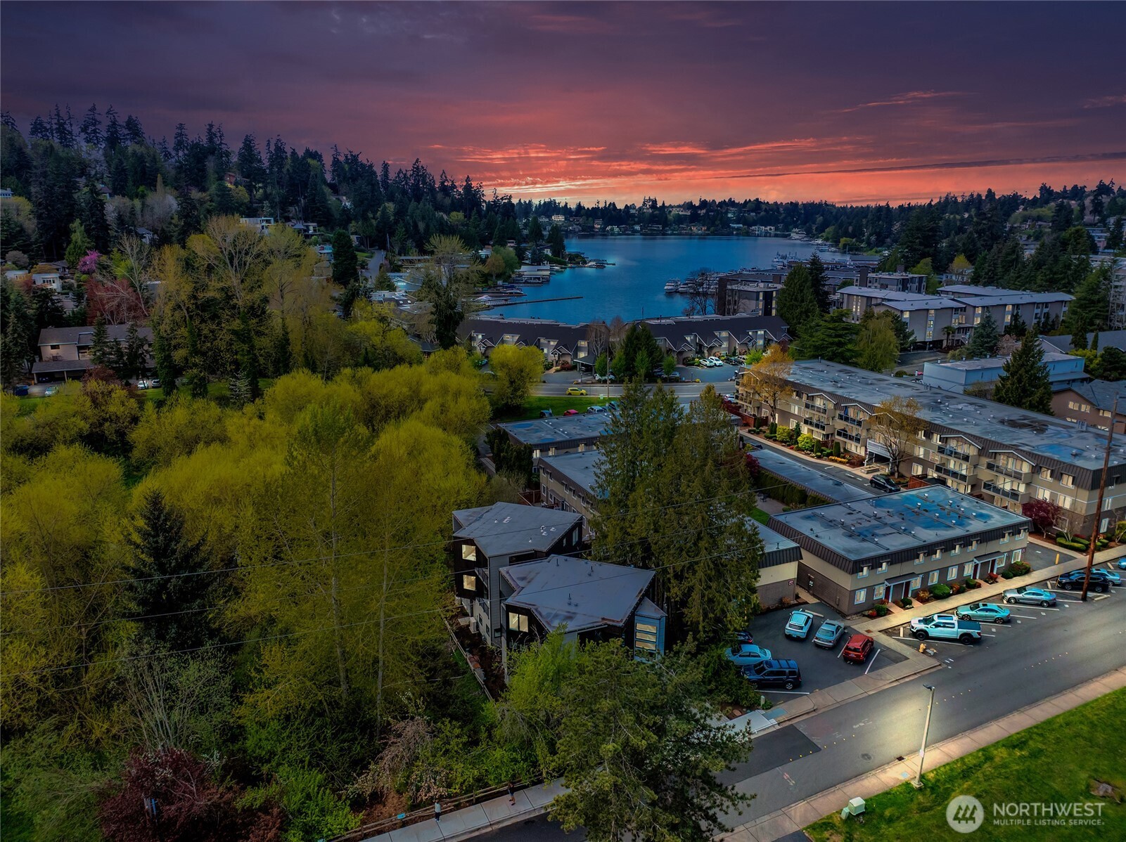 417 102nd Avenue SE, Bellevue, WA 98004