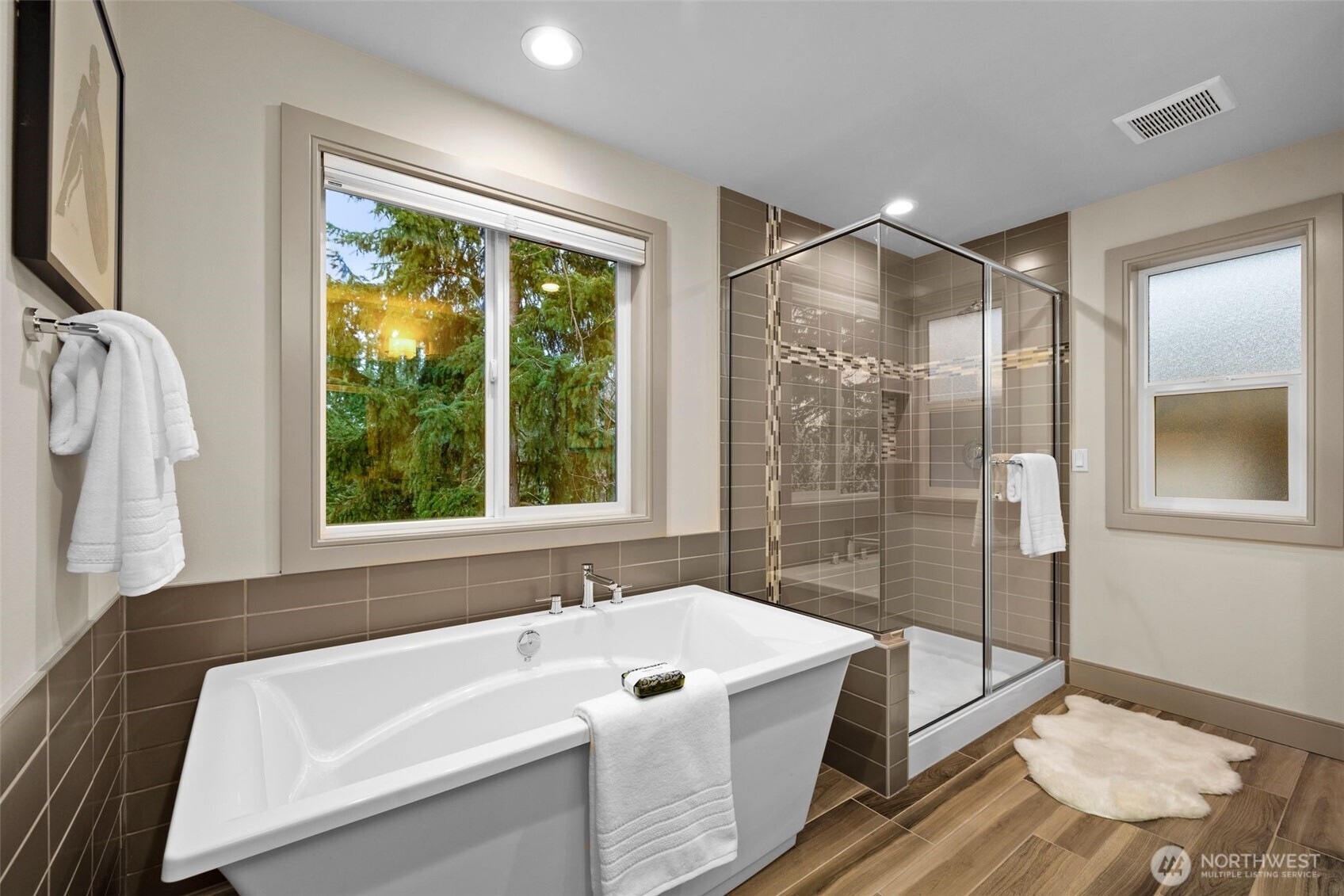 14118 74th Court NE #10, Kirkland, WA 98034