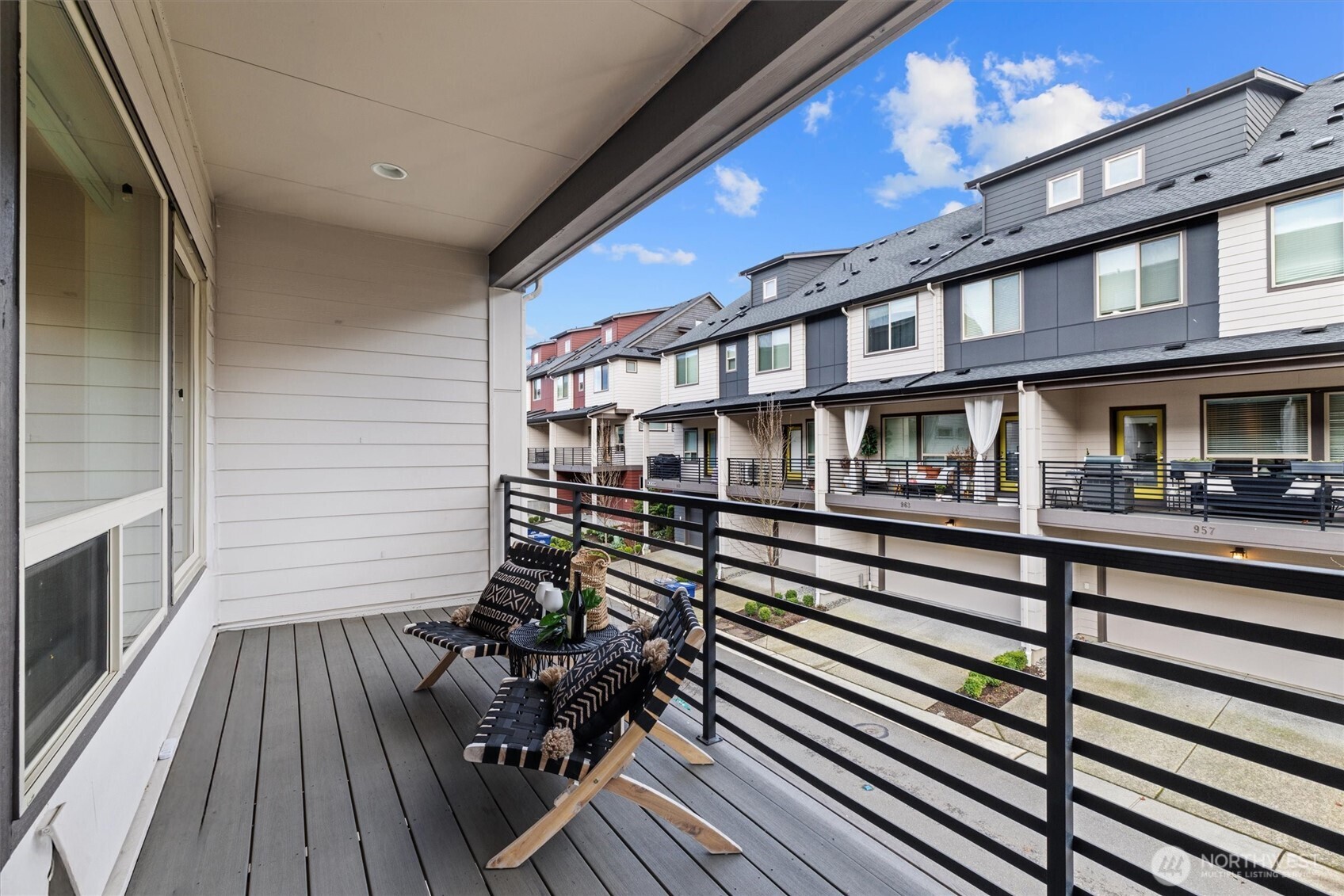 964 7th Avenue NE ##2.4, Issaquah, WA 98029