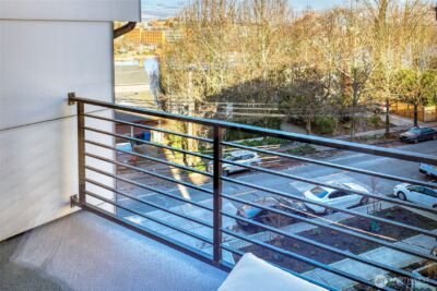 3220 Franklin Avenue E, Seattle, WA 98102 - Photo 15