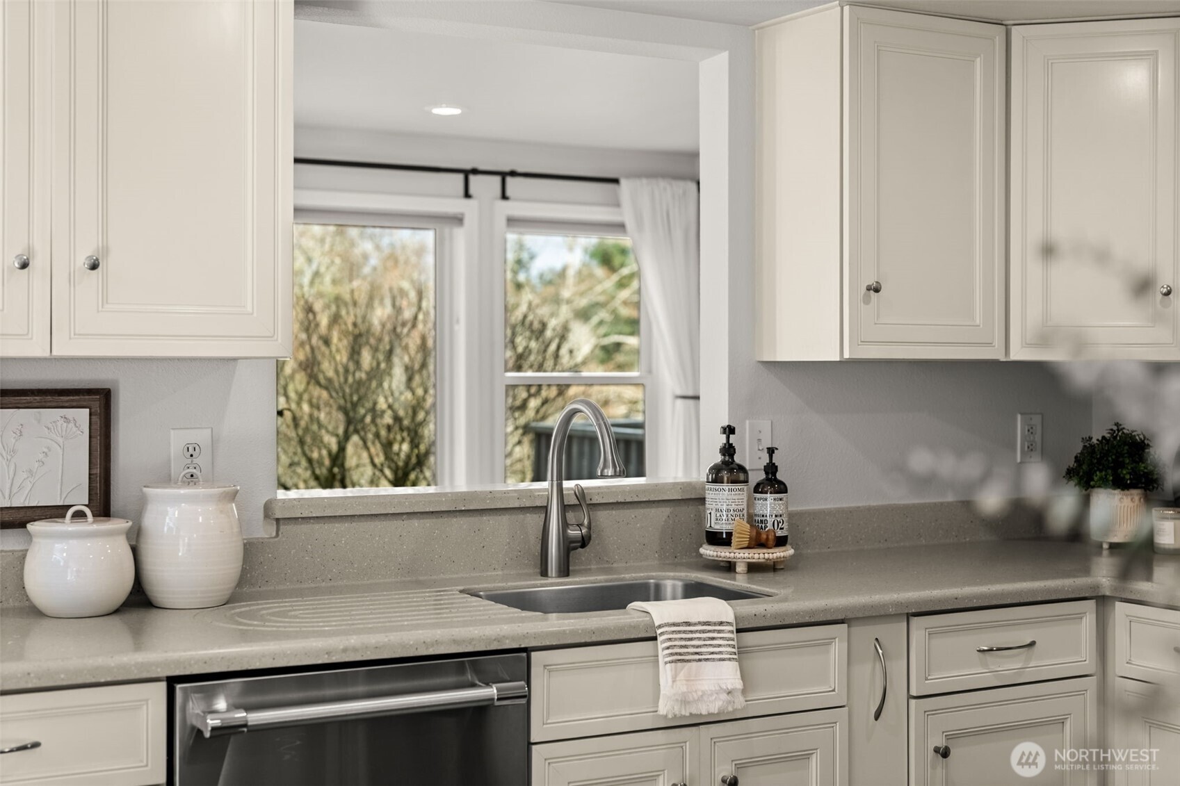 11210 67th Avenue Ct NW, Gig Harbor, WA 98332