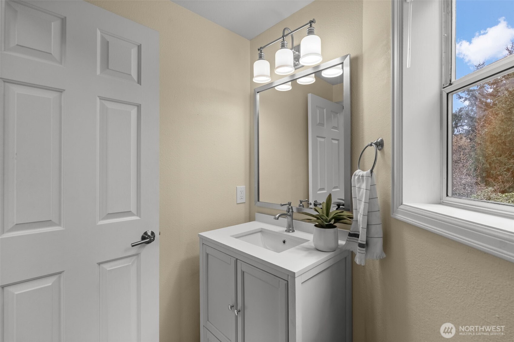 11210 67th Avenue Ct NW, Gig Harbor, WA 98332