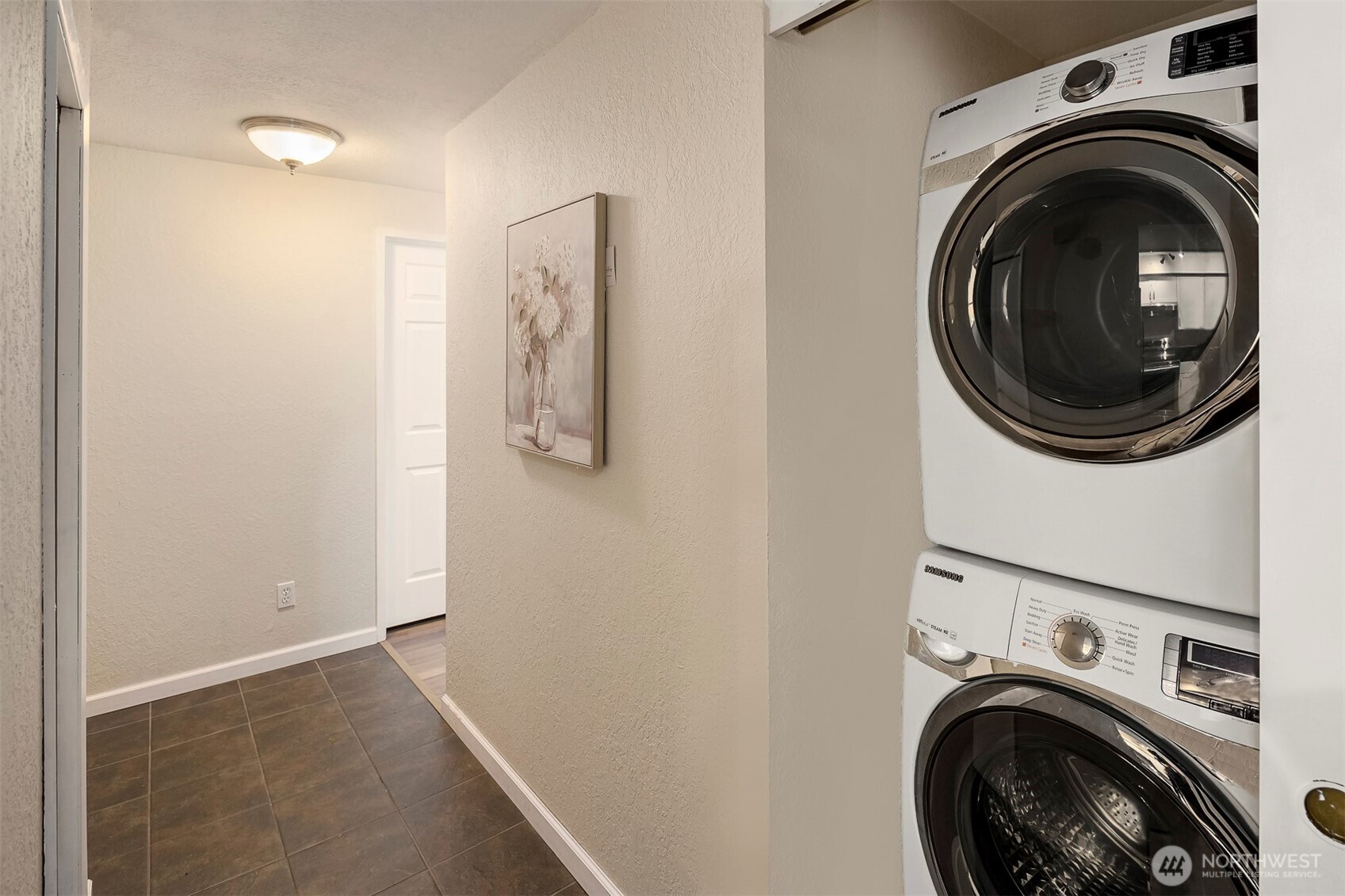 705 143rd Avenue NE #A4, Bellevue, WA 98007-4758