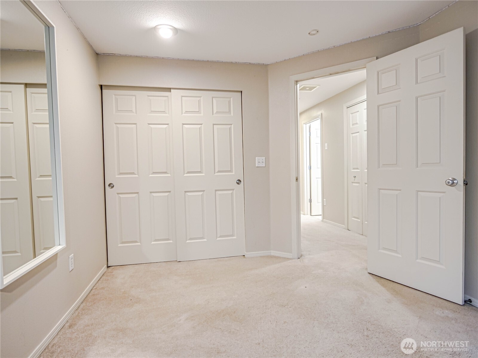 4714 Fairwood Boulevard NE #202, Tacoma, WA 98422