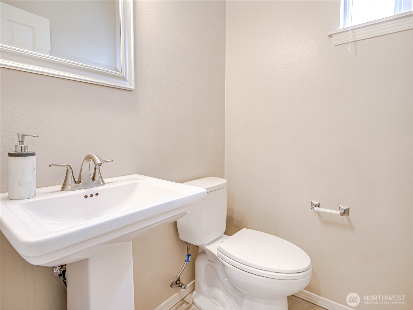 4714 Fairwood Boulevard NE #202, Tacoma, WA 98422