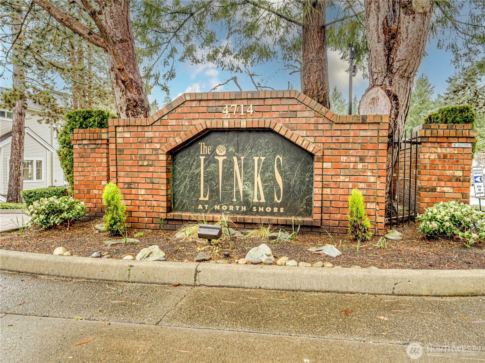 4714 Fairwood Boulevard NE #202, Tacoma, WA 98422