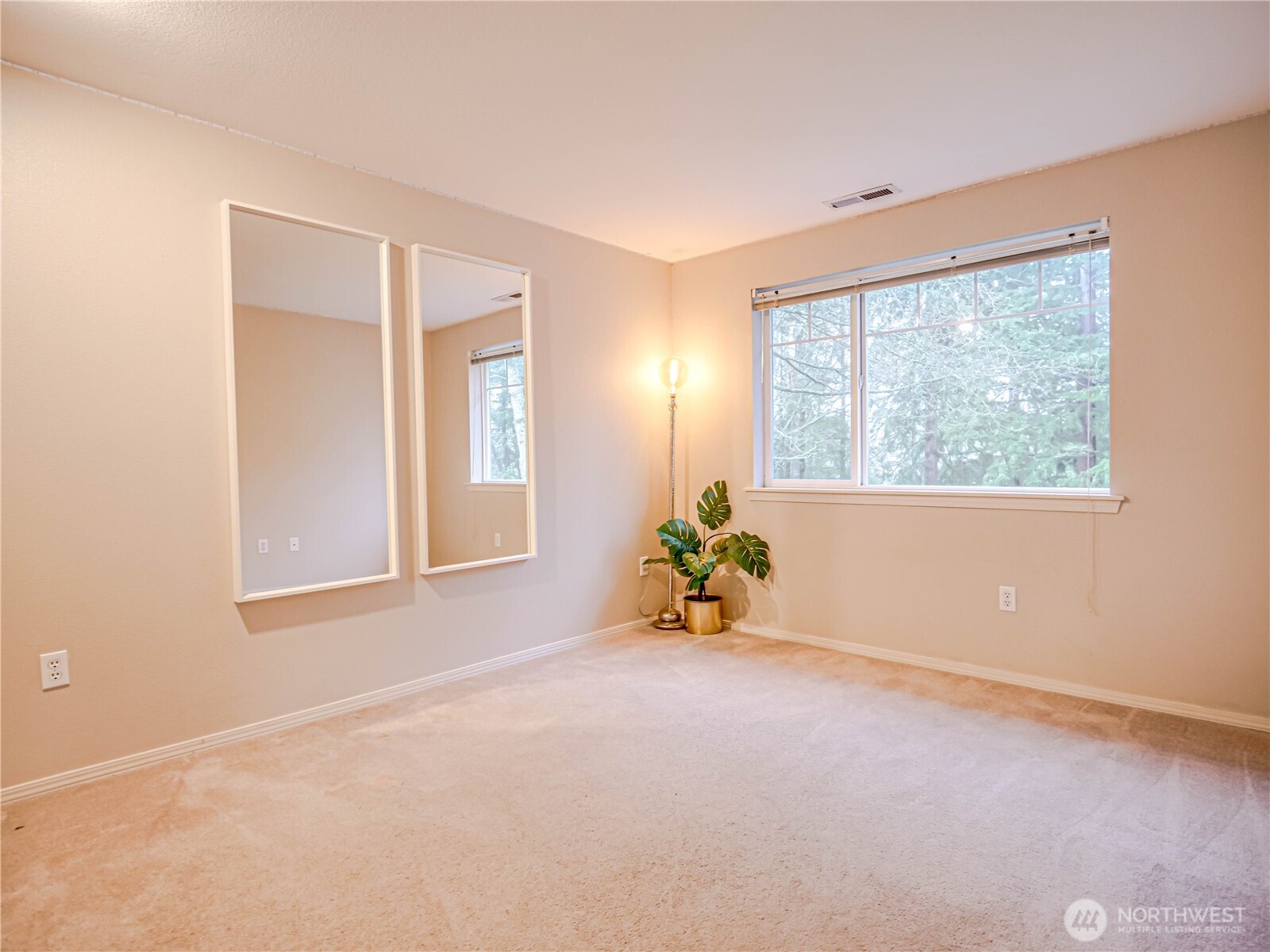 4714 Fairwood Boulevard NE #202, Tacoma, WA 98422