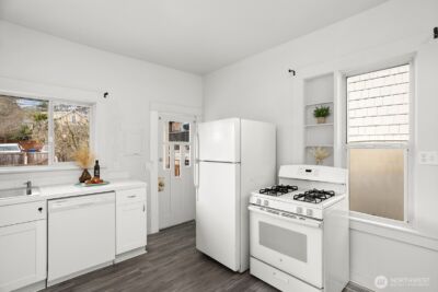 4135 36th Ave SW, Seattle, WA 98126 - Photo 10