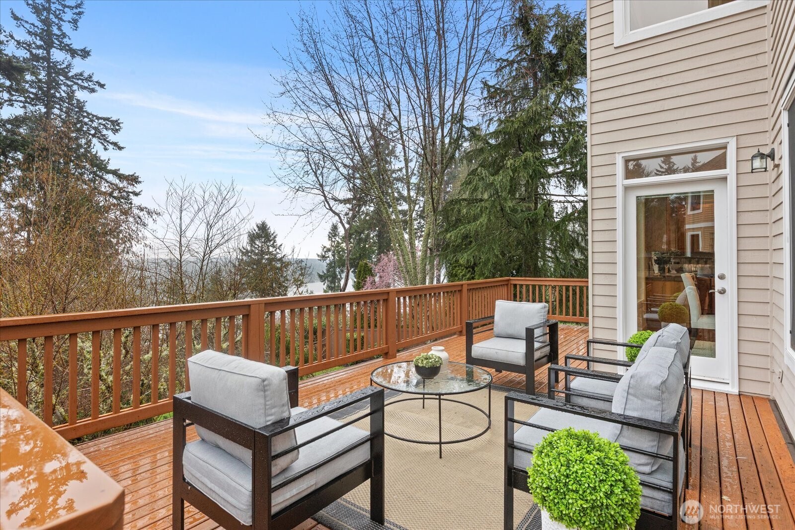 2211 204th Place NE , Sammamish, WA 98074