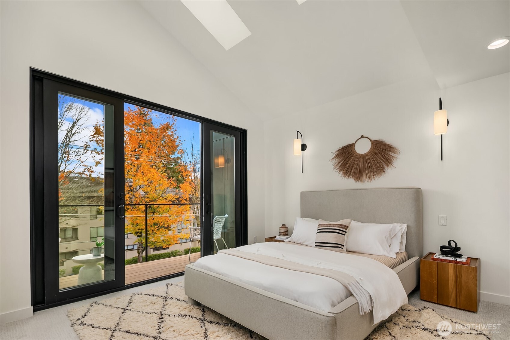 419 99th Avenue NE, Bellevue, WA 98004