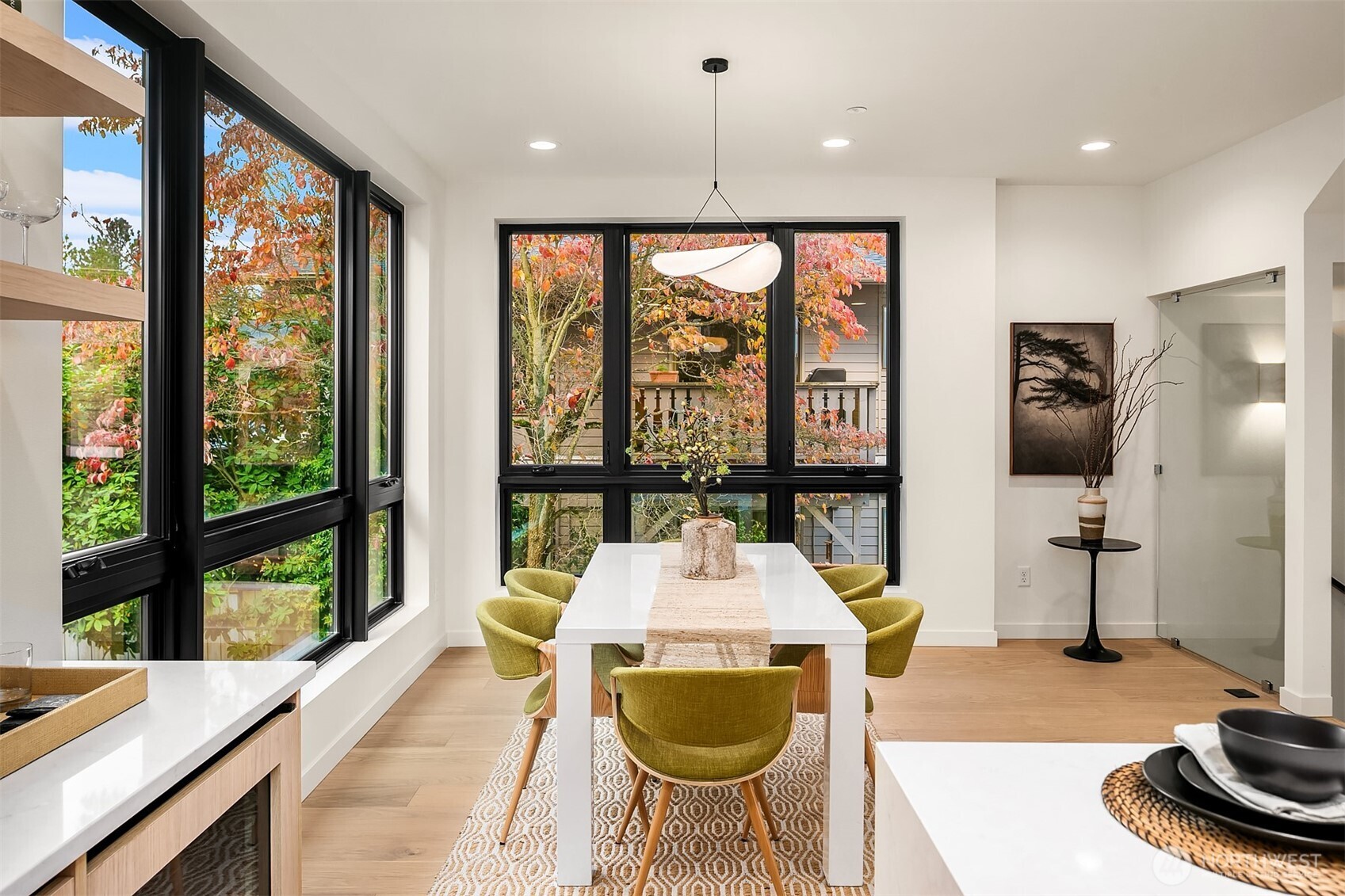 419 99th Avenue NE, Bellevue, WA 98004