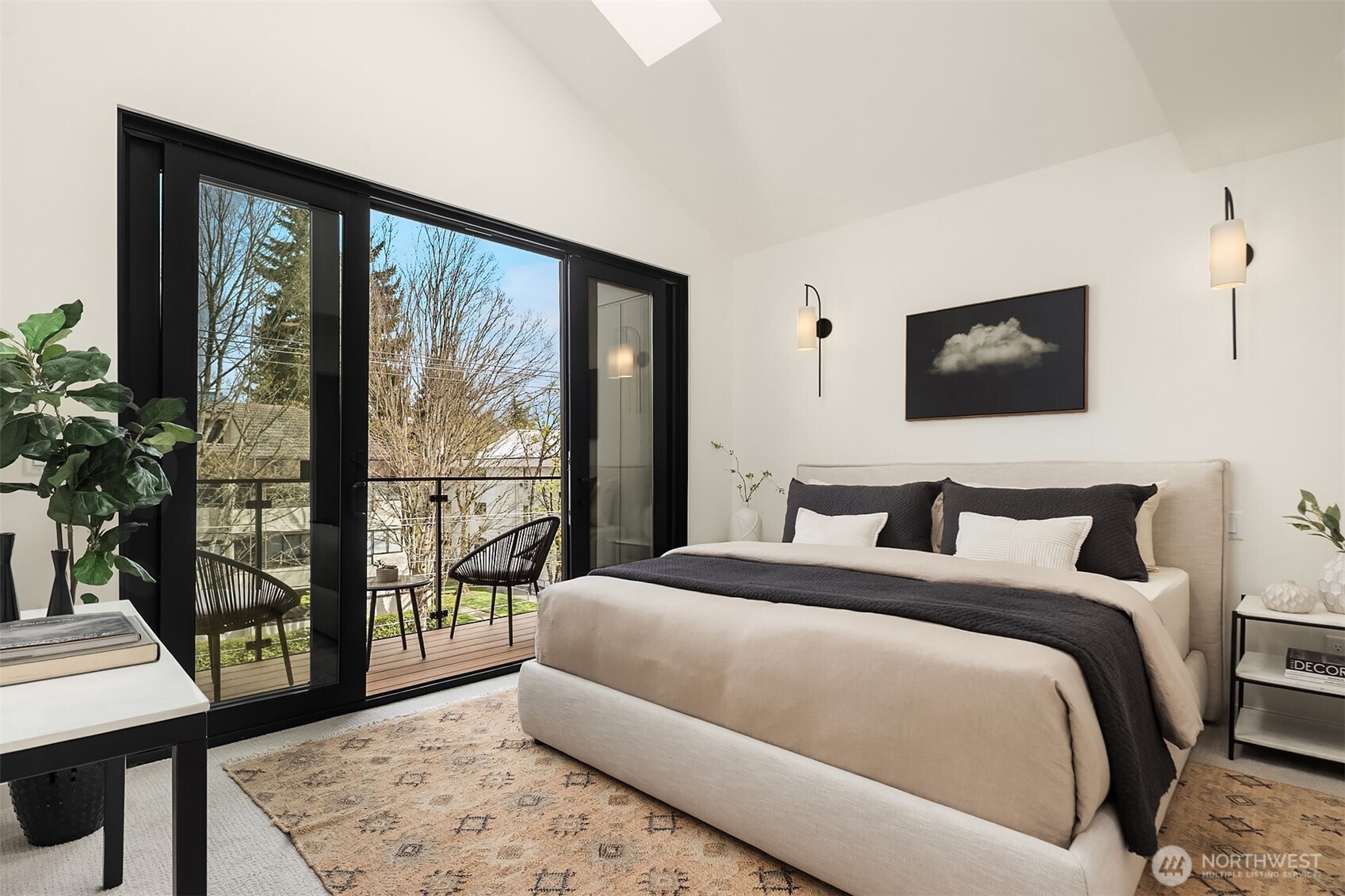 419 99th Avenue NE, Bellevue, WA 98004