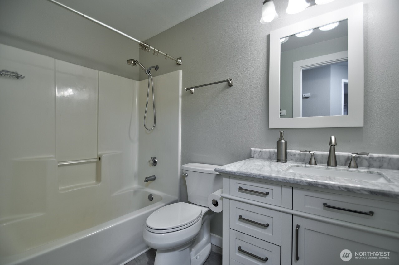 4201 Arbor Court SE, Lacey, WA 98503