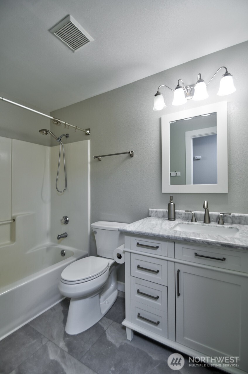 4201 Arbor Court SE, Lacey, WA 98503