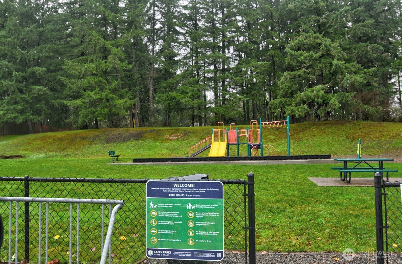 4201 Arbor Court SE, Lacey, WA 98503