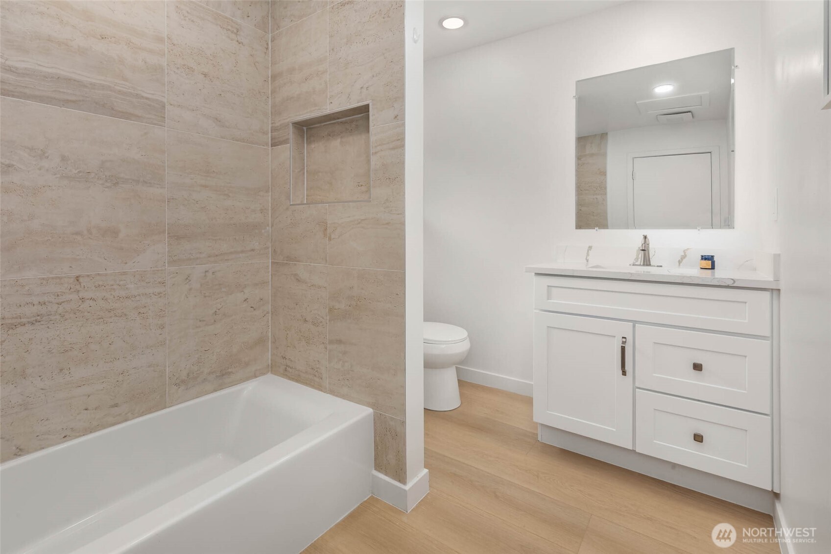 18621 NE 183rd Street , Woodinville, WA 98077