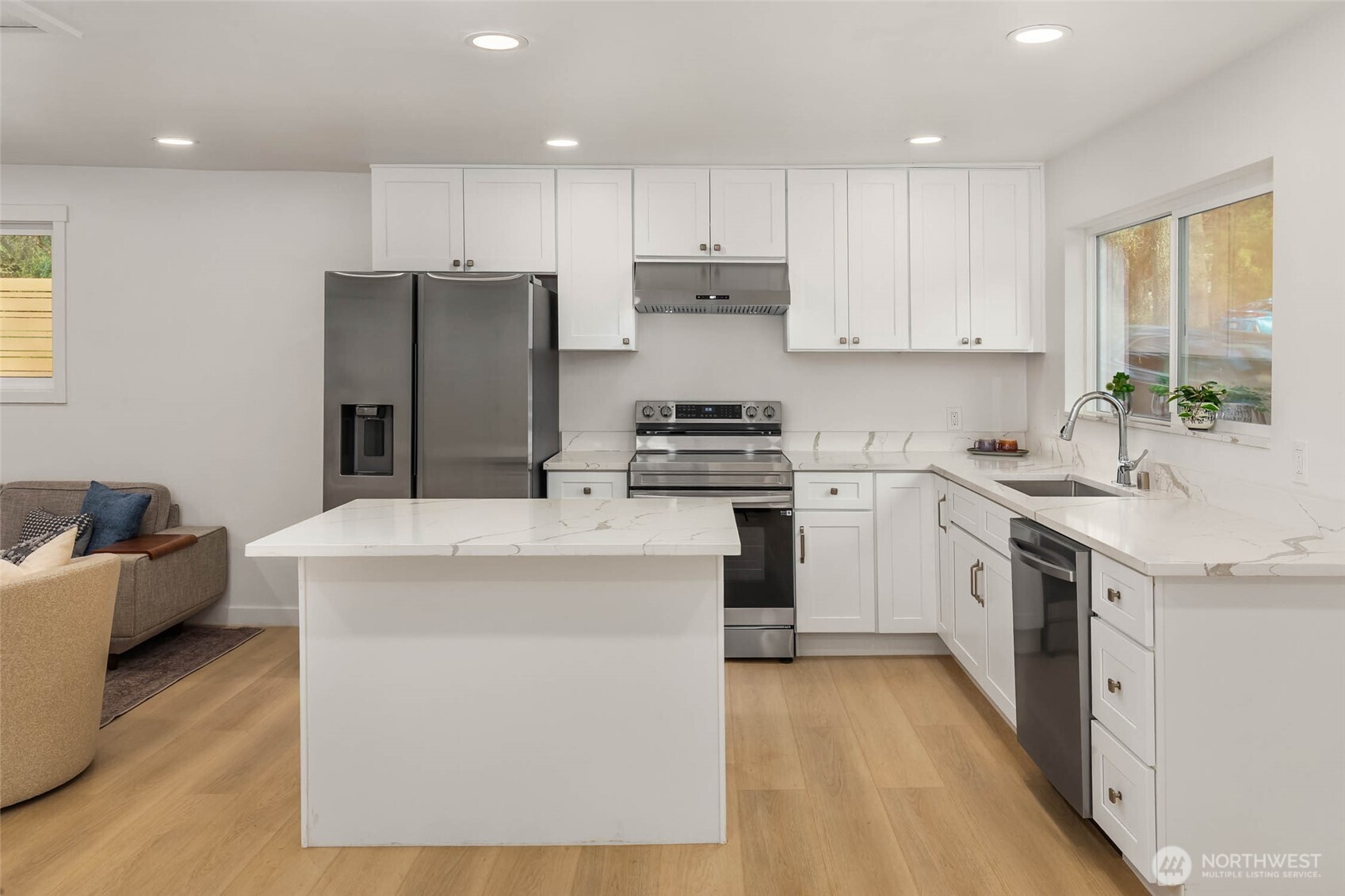 18621 NE 183rd Street , Woodinville, WA 98077