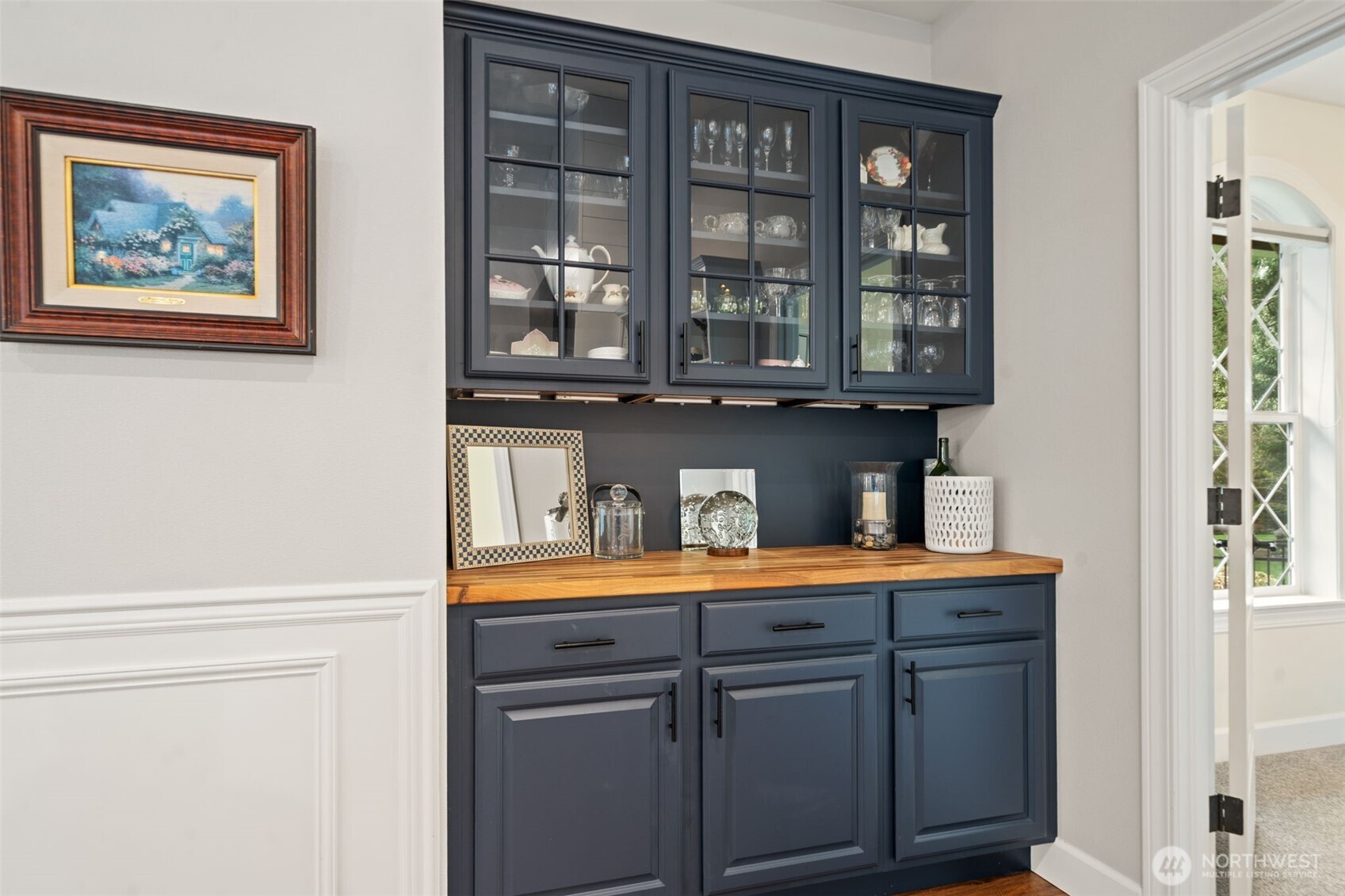 141 E Hofaker Road , Allyn, WA 98524