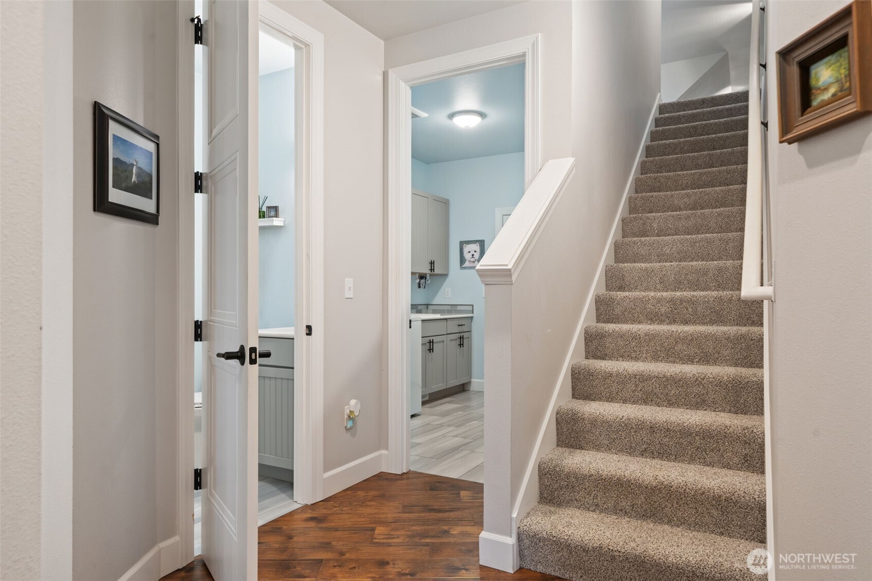 141 E Hofaker Road , Allyn, WA 98524