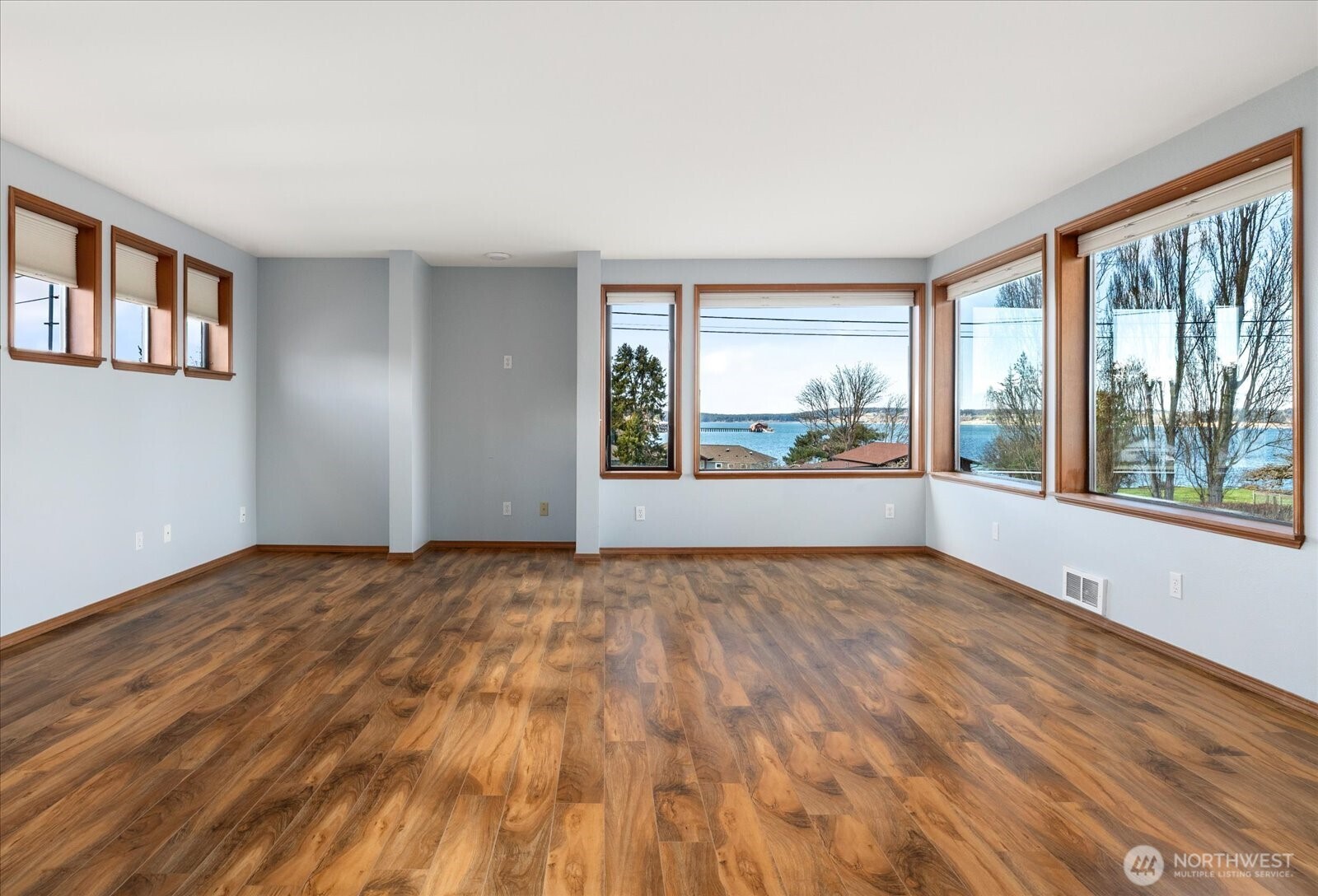 905 NE Leach Street #905, Coupeville, WA 98239