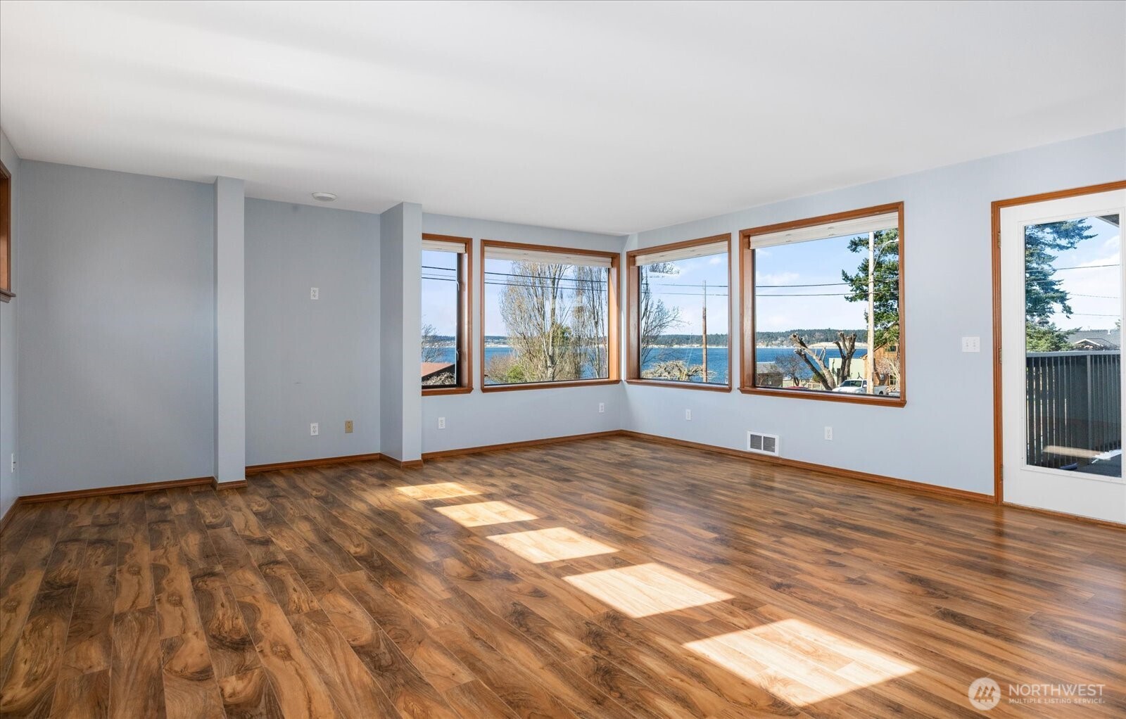 905 NE Leach Street #905, Coupeville, WA 98239