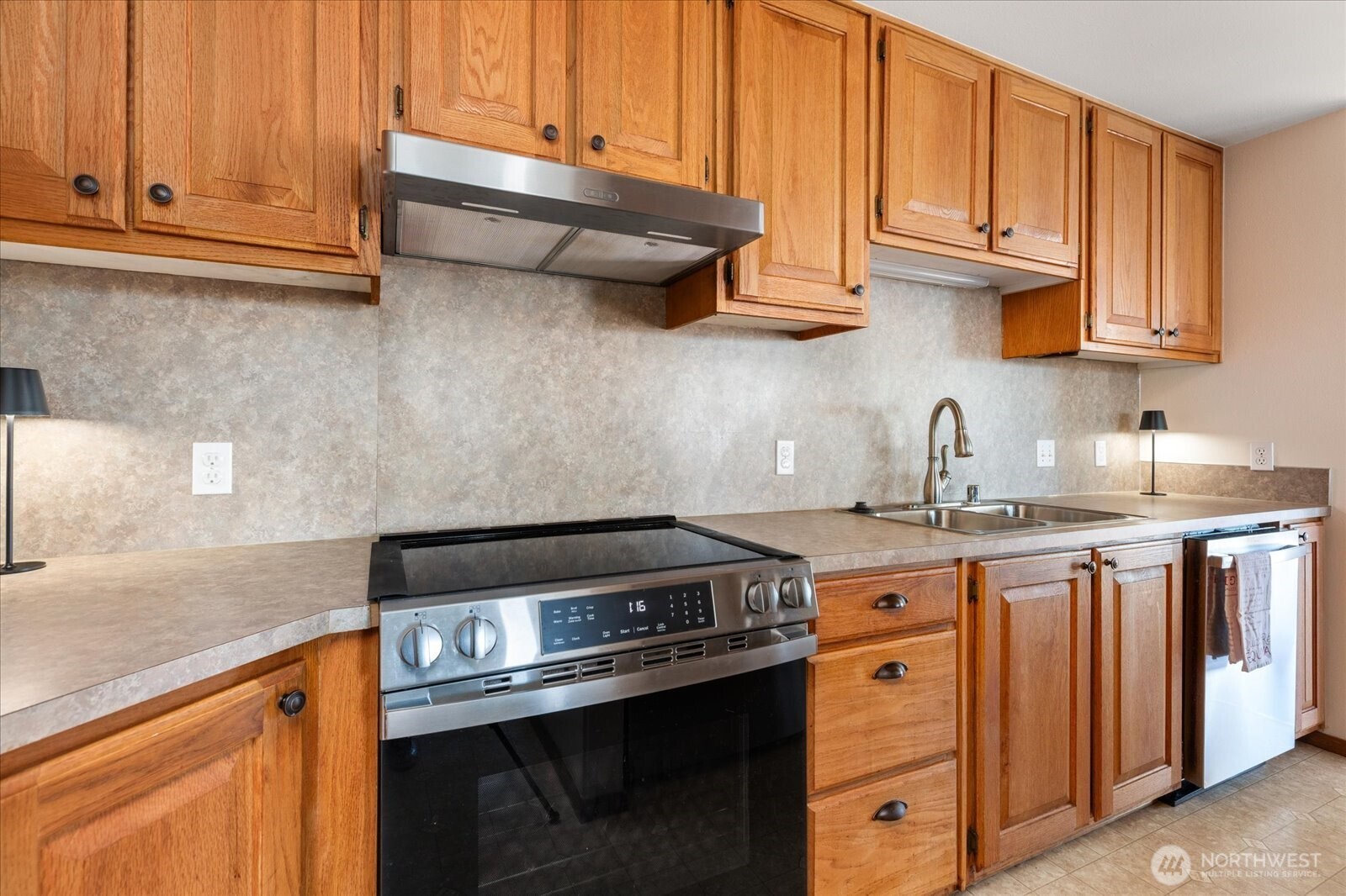 905 NE Leach Street #905, Coupeville, WA 98239