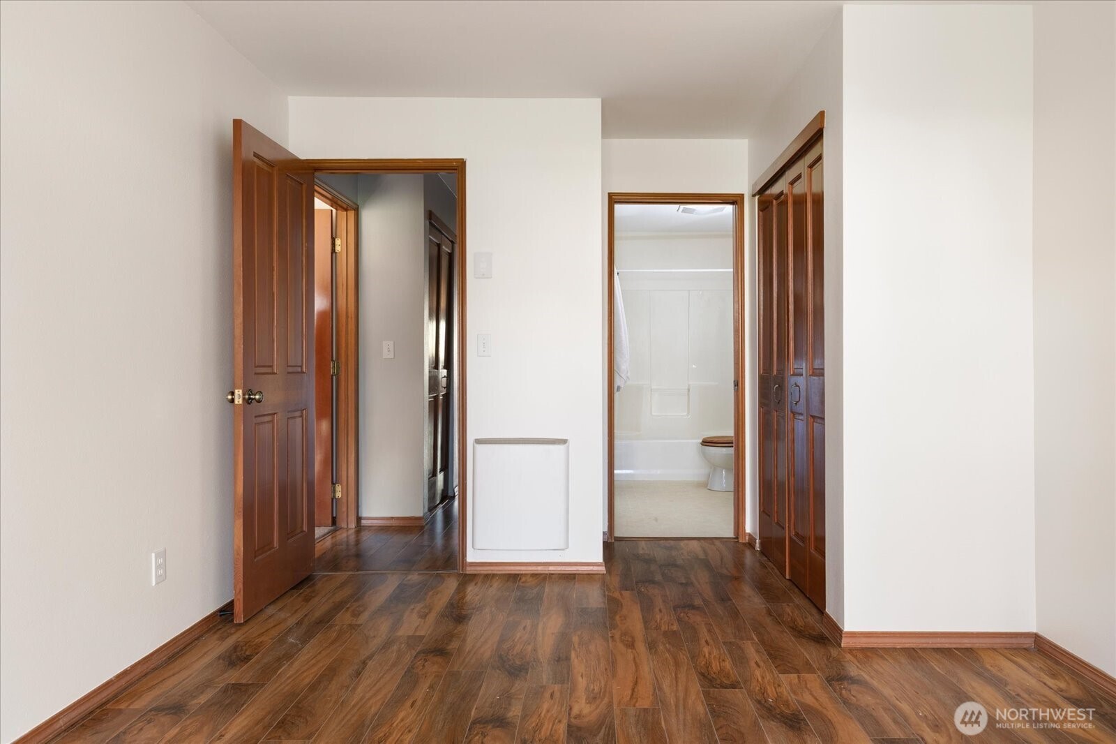 905 NE Leach Street #905, Coupeville, WA 98239