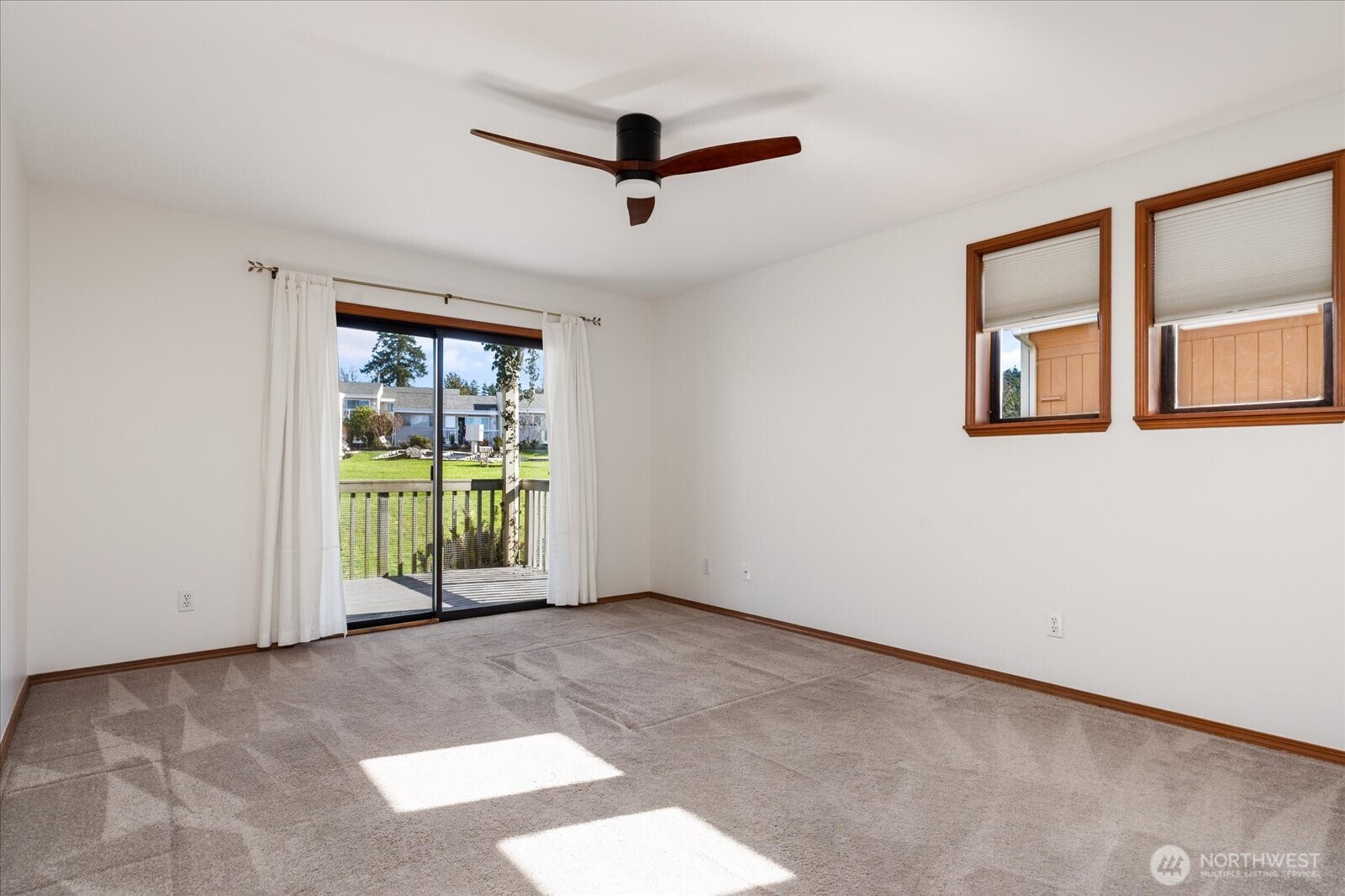 905 NE Leach Street #905, Coupeville, WA 98239