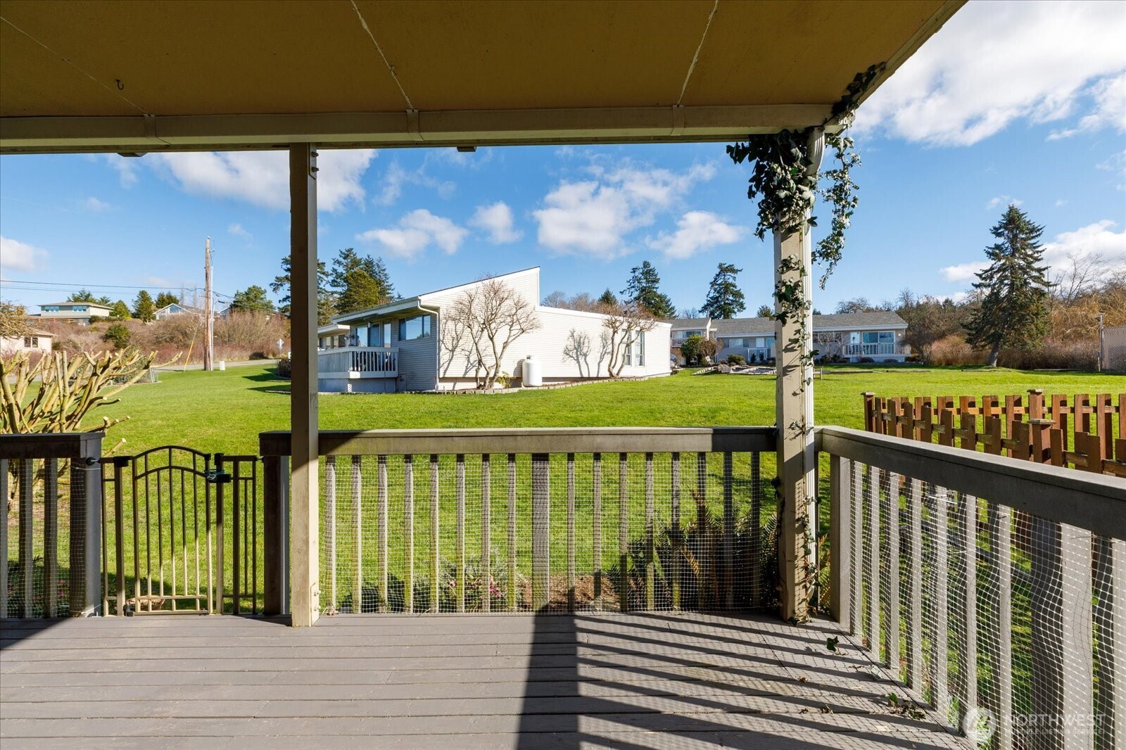 905 NE Leach Street #905, Coupeville, WA 98239