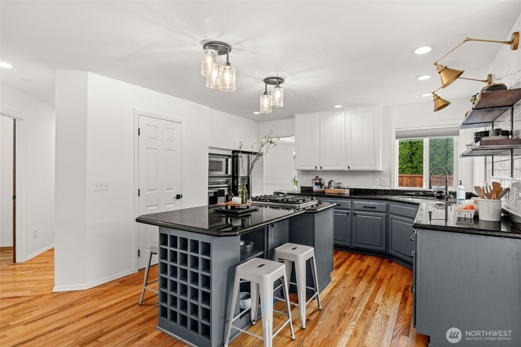 9512 72nd Avenue NW, Gig Harbor, WA 98332