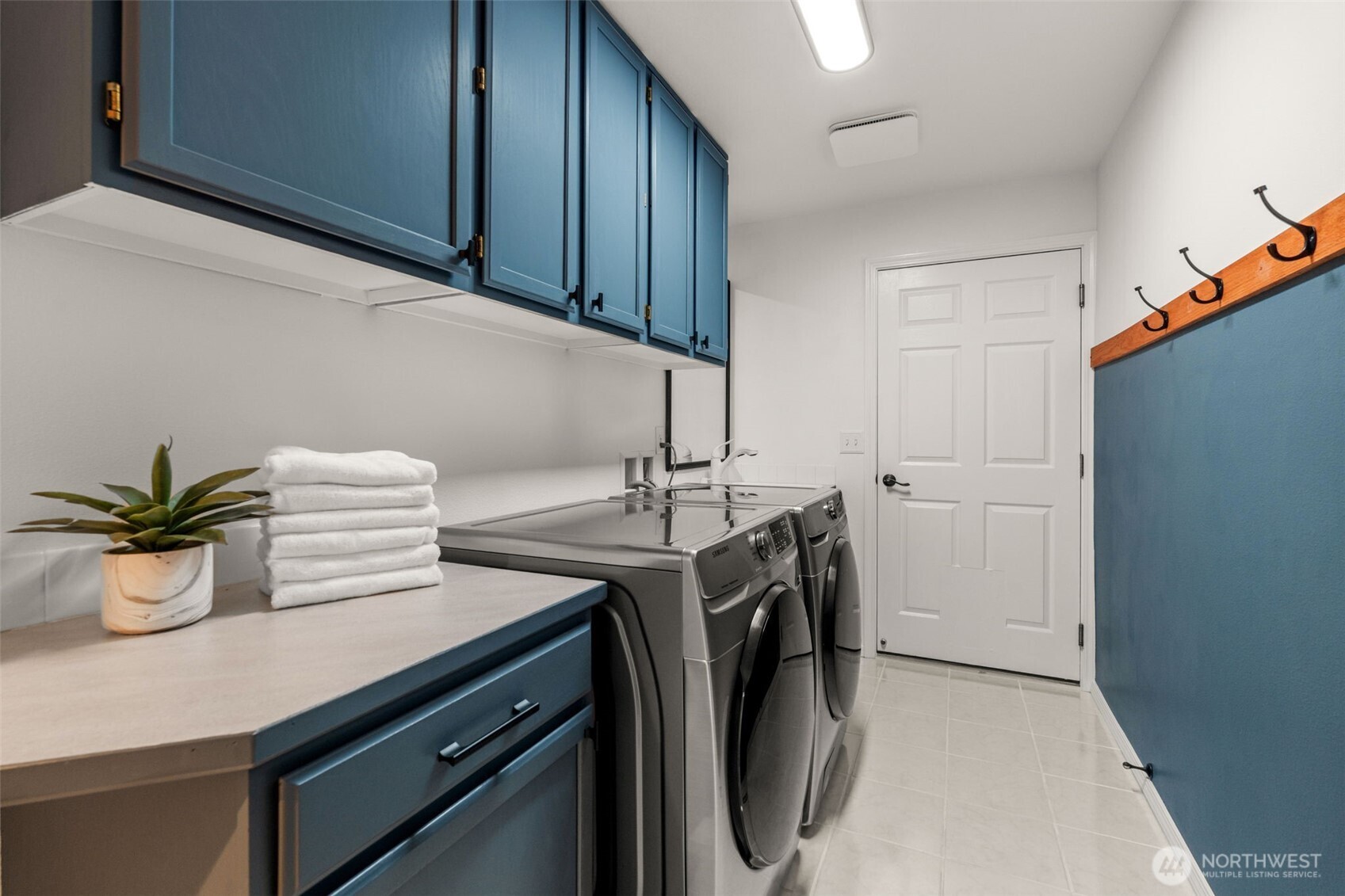 9512 72nd Avenue NW, Gig Harbor, WA 98332