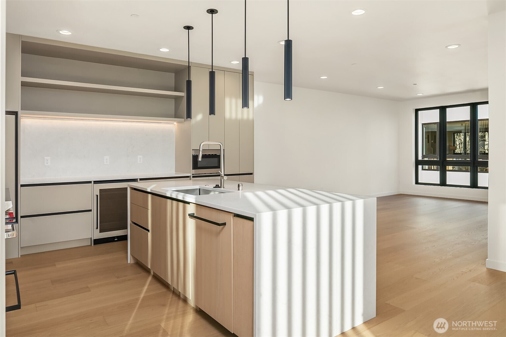 415 99th Avenue NE, Bellevue, WA 98004