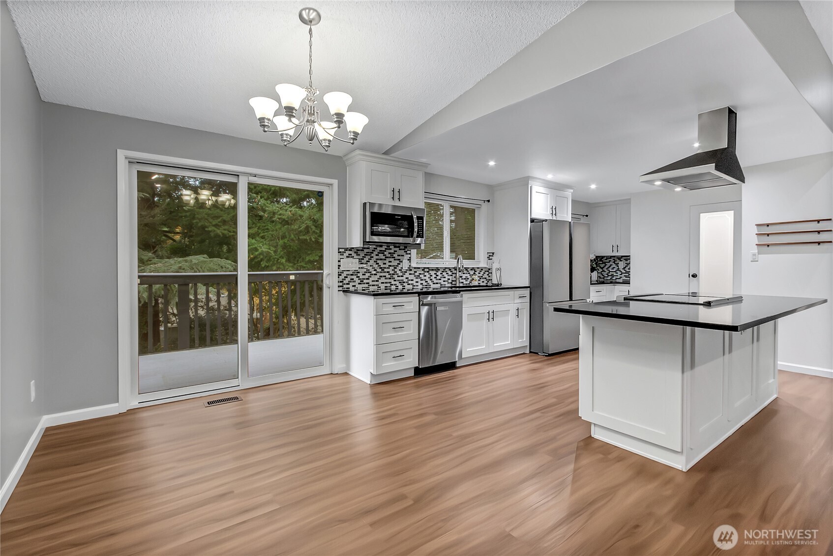 5310 66th Avenue W, University Place, WA 98467