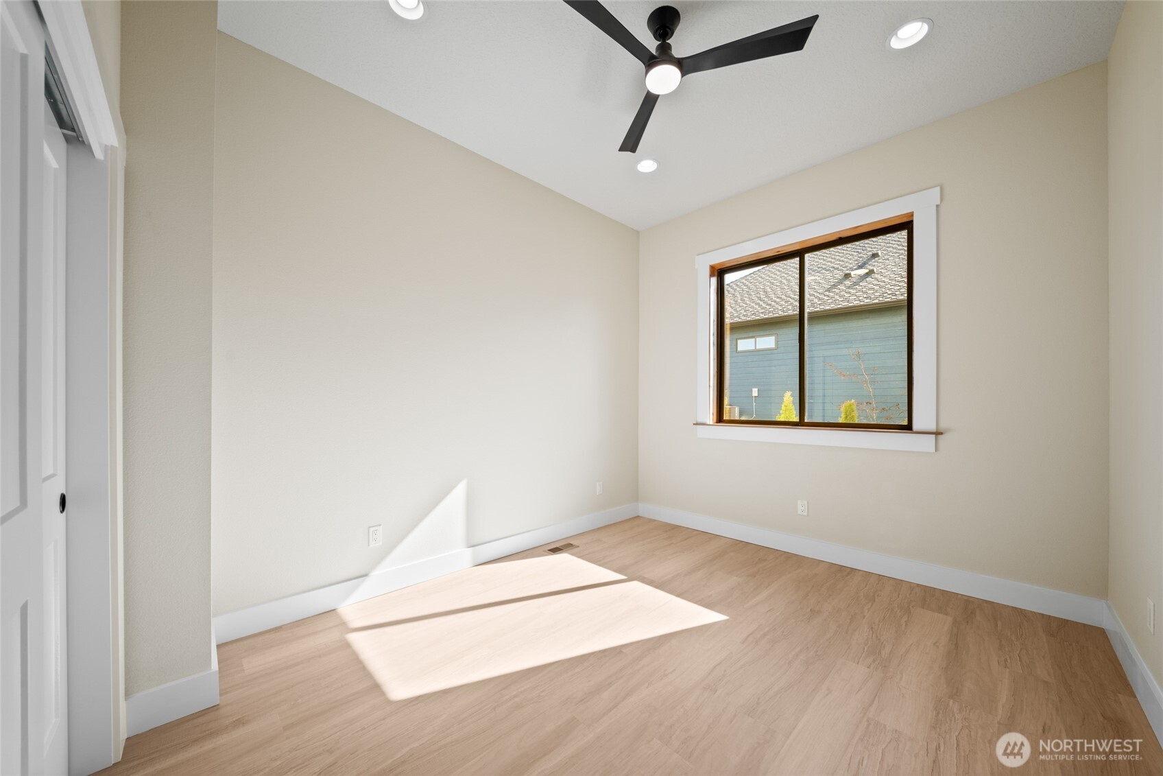 120 Victoria Circle , Kalama, WA 98625