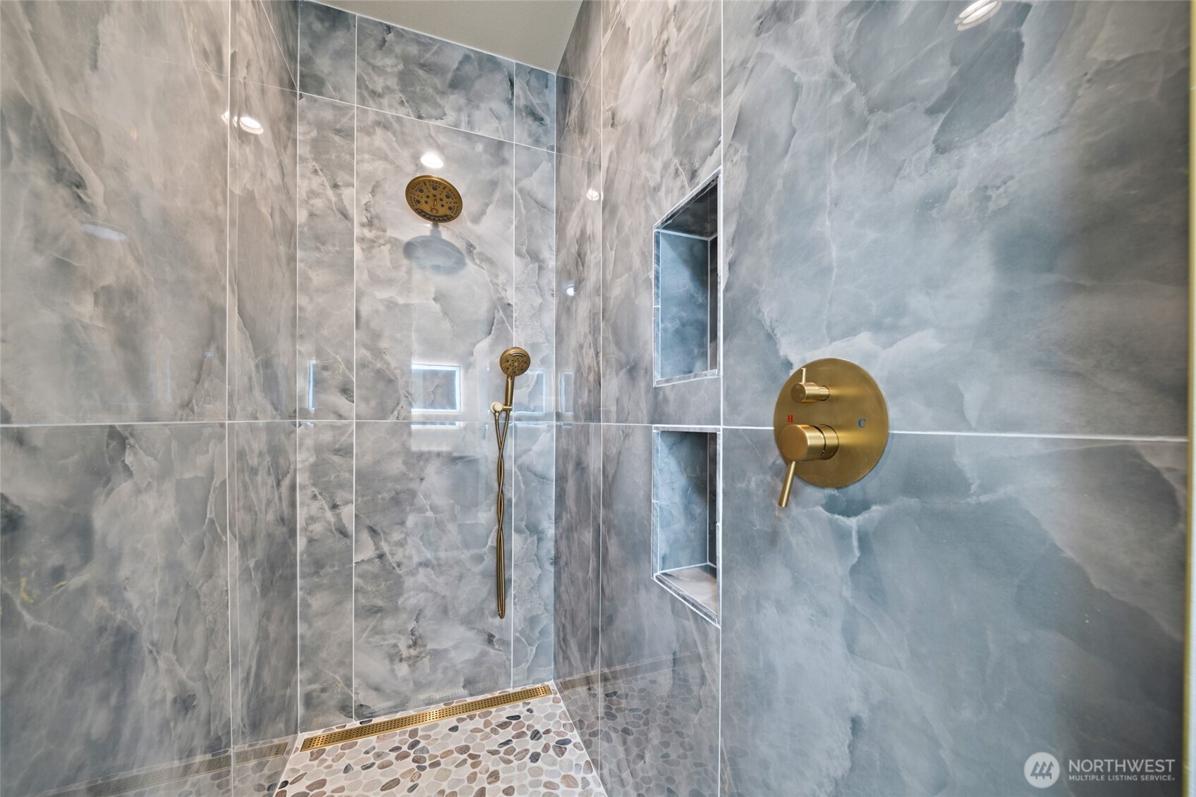 120 Victoria Circle , Kalama, WA 98625