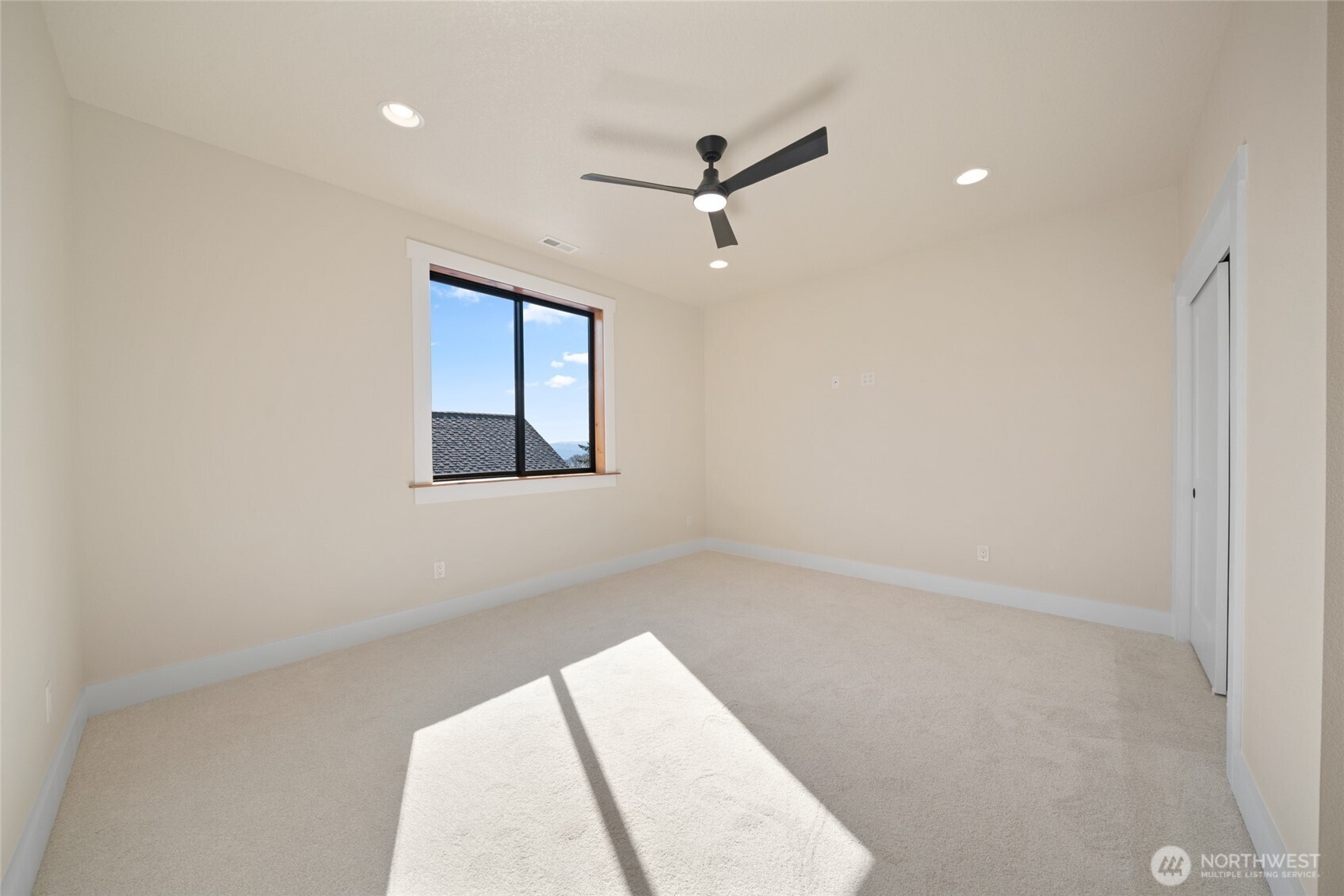 120 Victoria Circle , Kalama, WA 98625