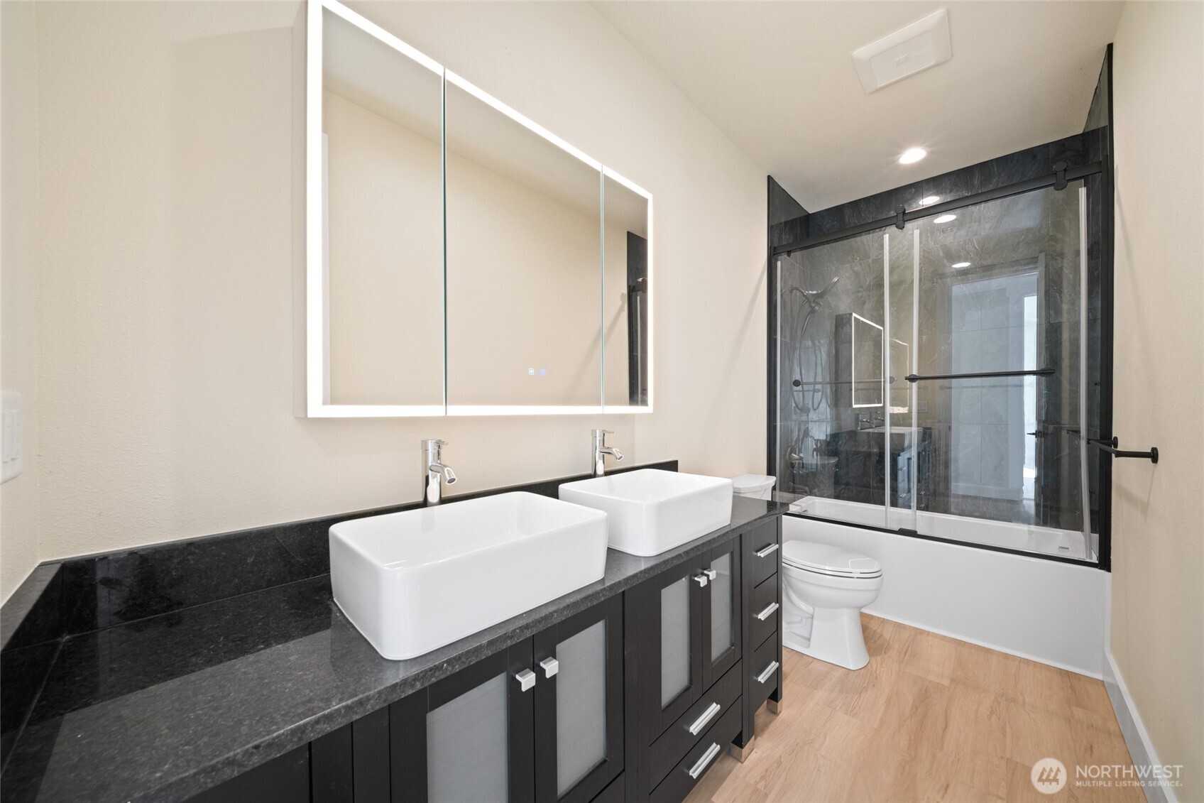 120 Victoria Circle , Kalama, WA 98625