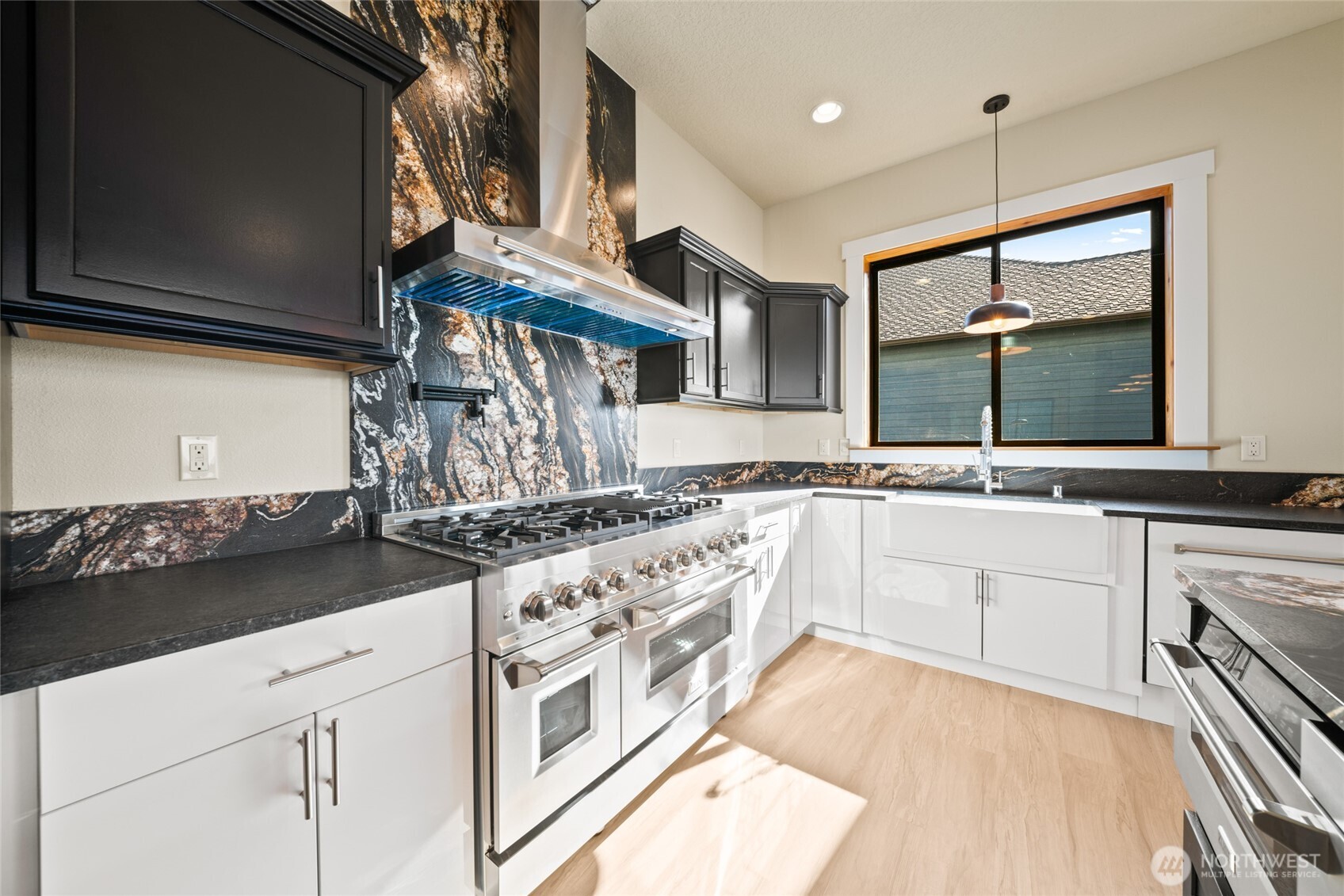 120 Victoria Circle , Kalama, WA 98625