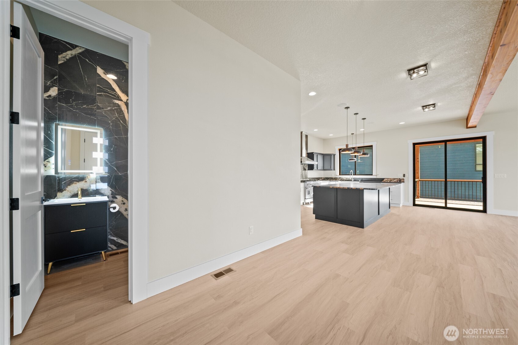 120 Victoria Circle , Kalama, WA 98625