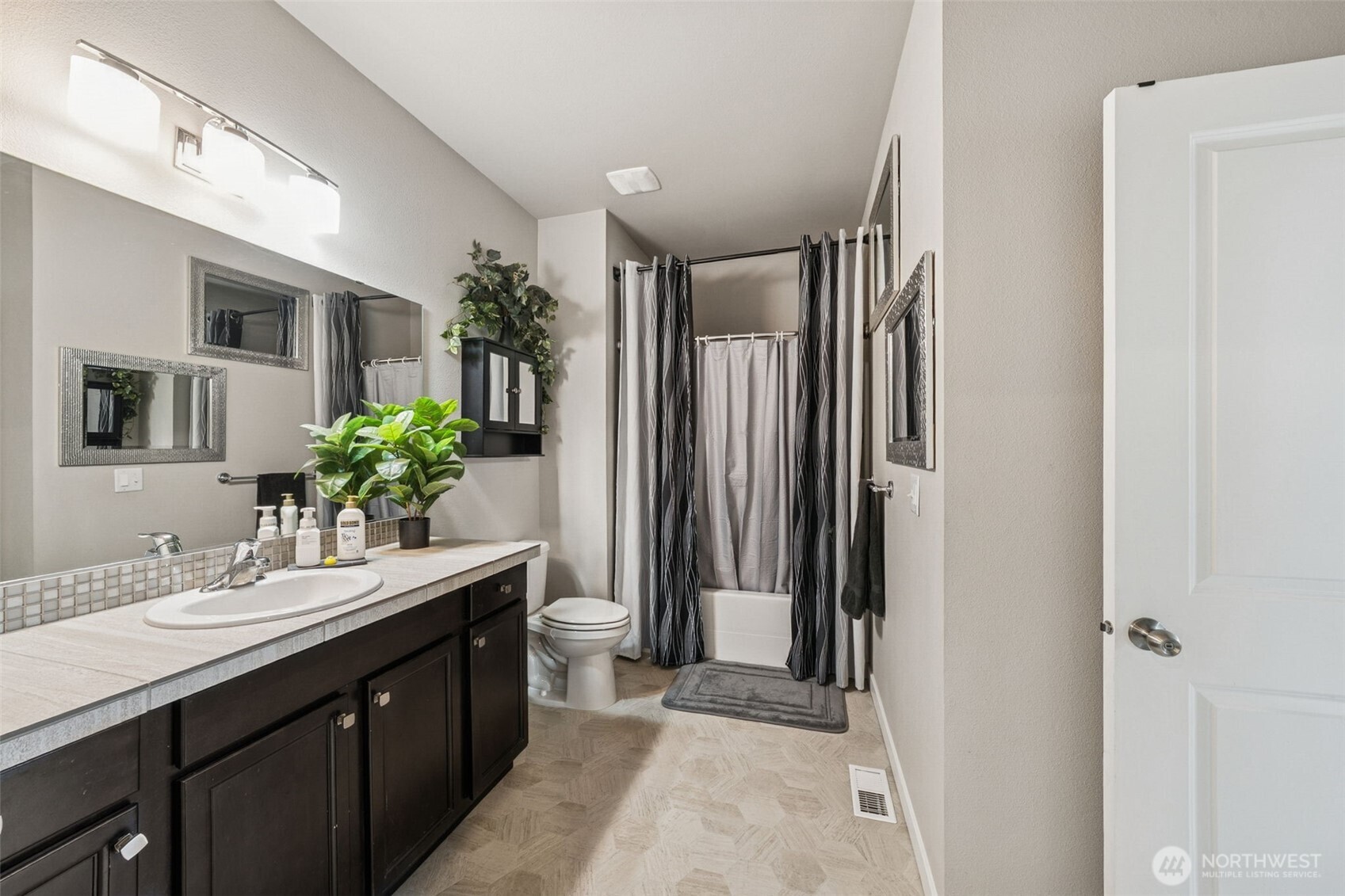 10707 130th Street E, Puyallup, WA 98374