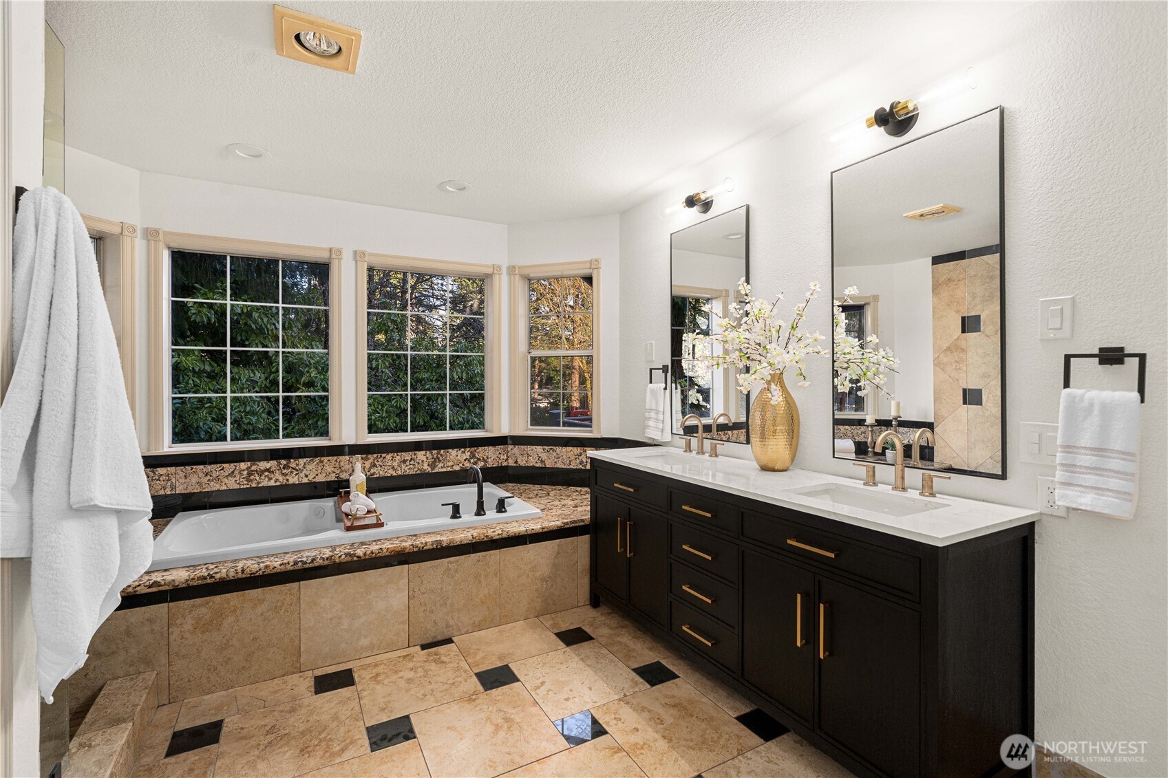 11215 Madera Circle SW, Lakewood, WA 98499