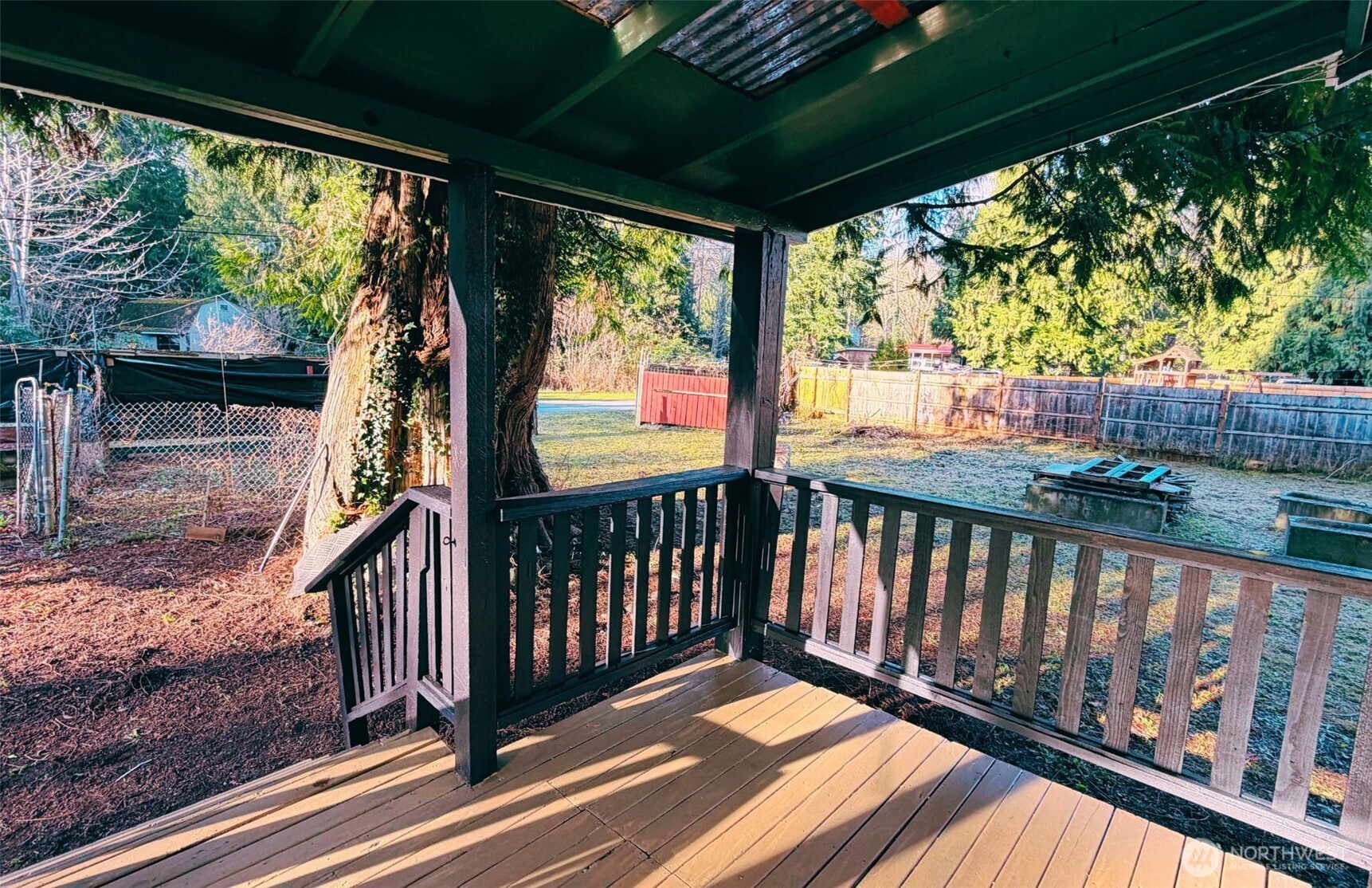 7525 N Center Court , Concrete, WA 98237