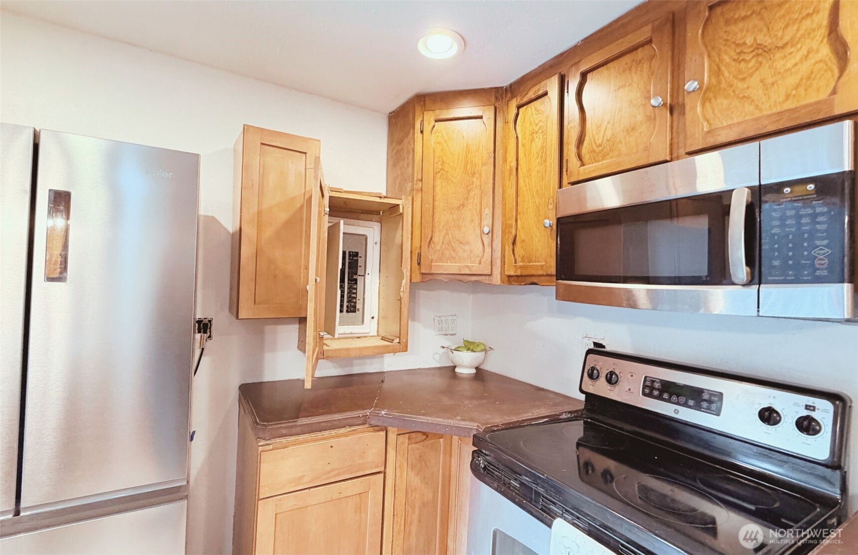 7525 N Center Court , Concrete, WA 98237