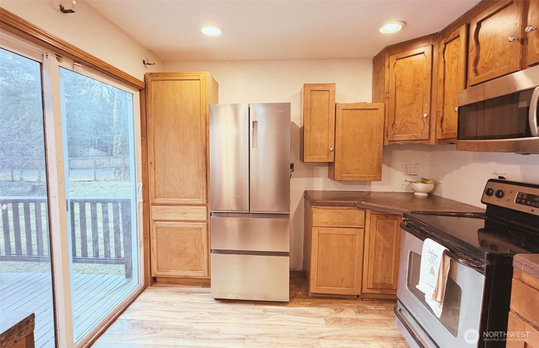 7525 N Center Court , Concrete, WA 98237