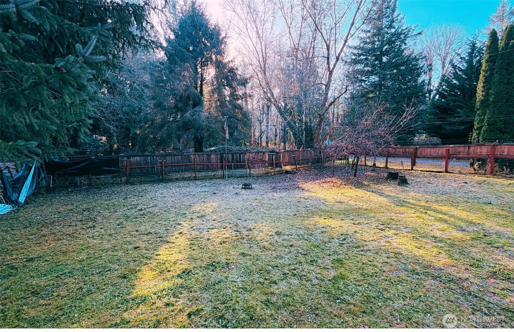 7525 N Center Court , Concrete, WA 98237