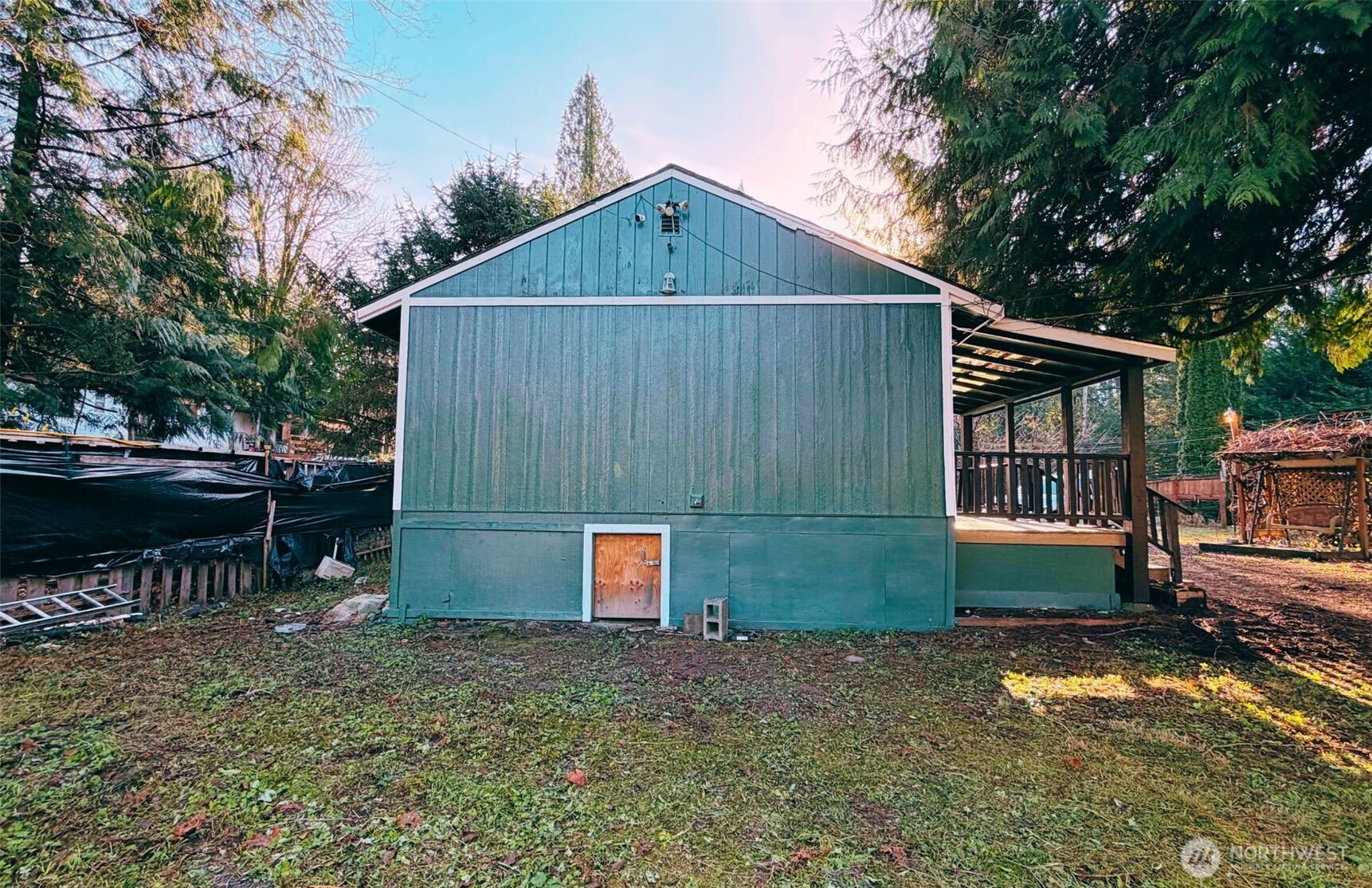 7525 N Center Court , Concrete, WA 98237