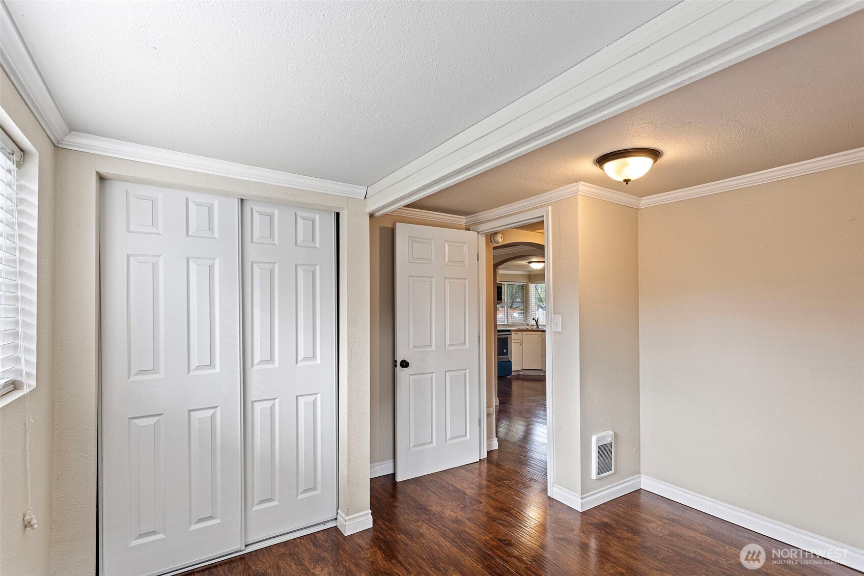 14118 37th Avenue S, Tukwila, WA 98168