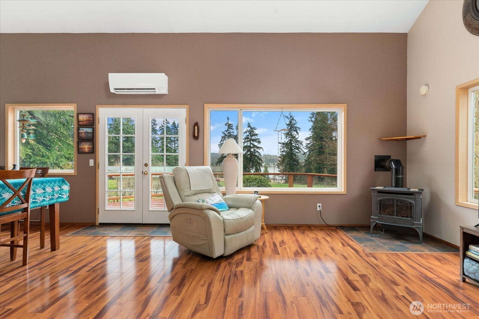 5296 Slocum Way , Freeland, WA 98249