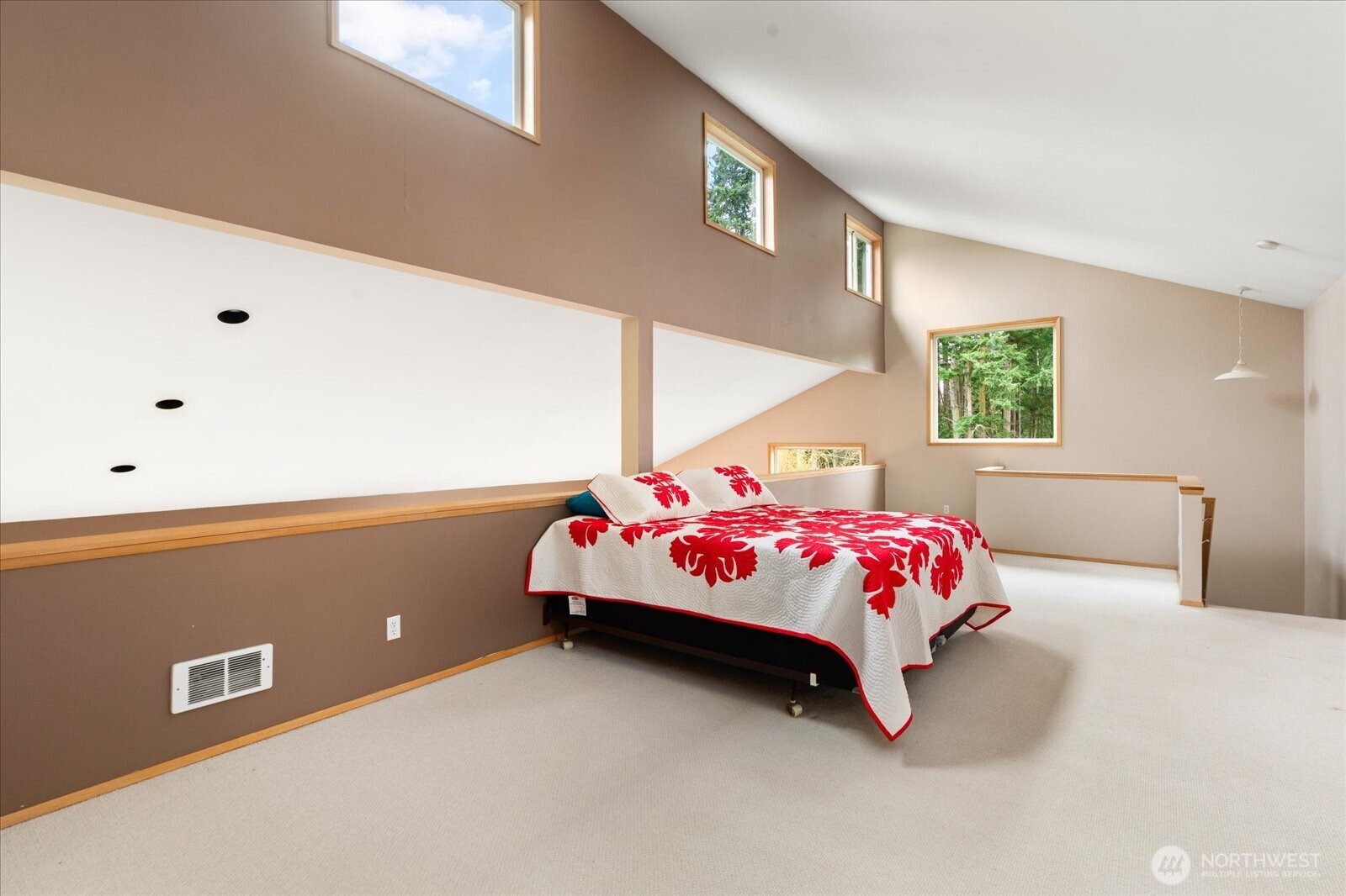 5296 Slocum Way , Freeland, WA 98249